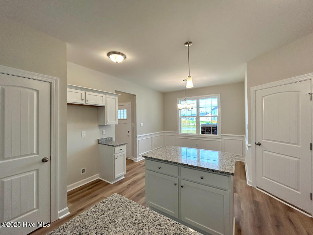 100562477 | Photo 19