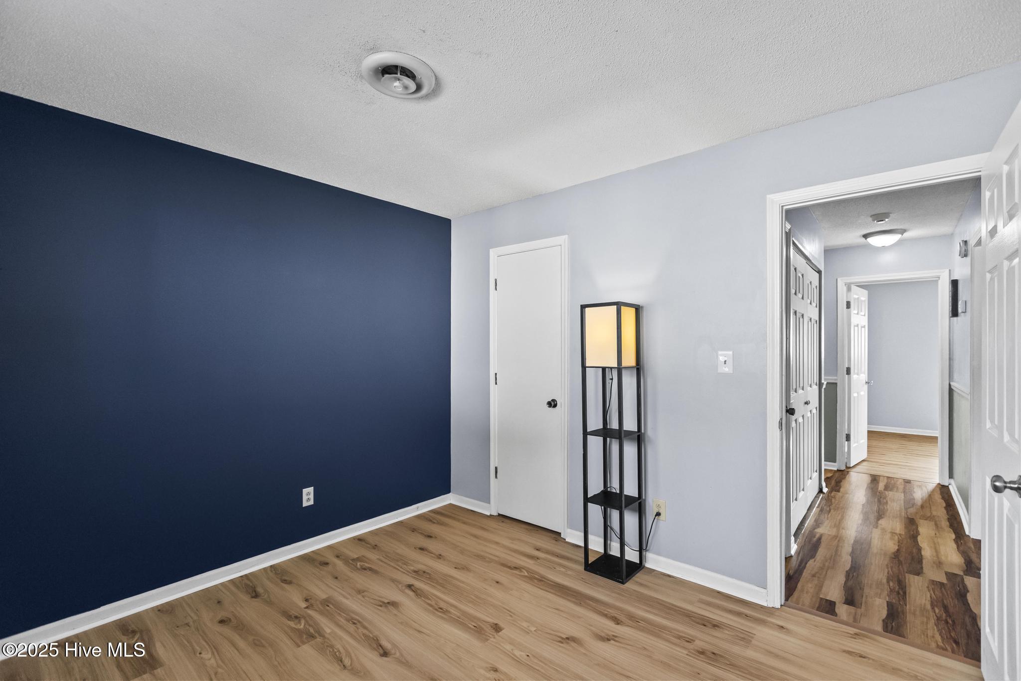 100546542 | Photo 21