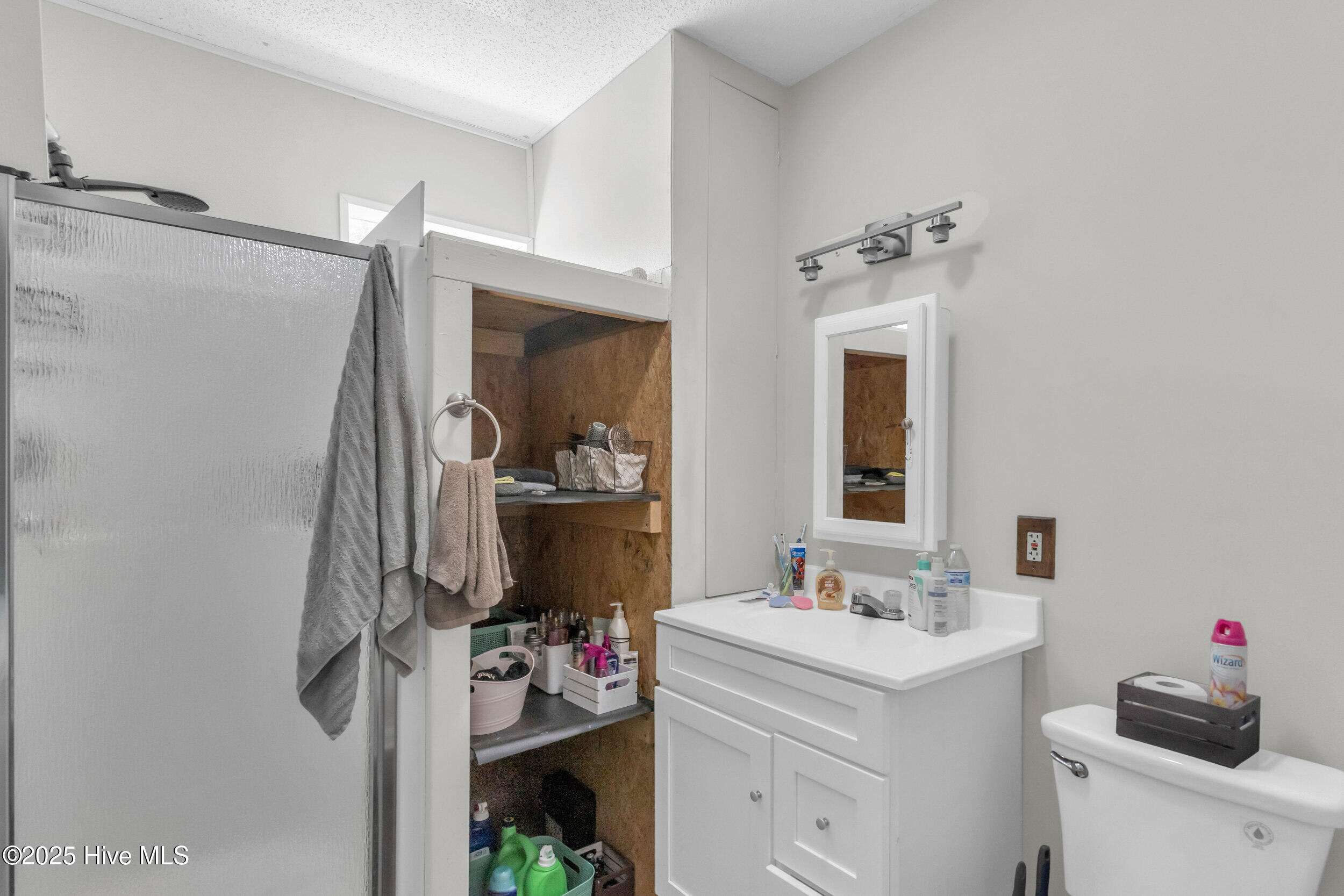 100532002 | Photo 14