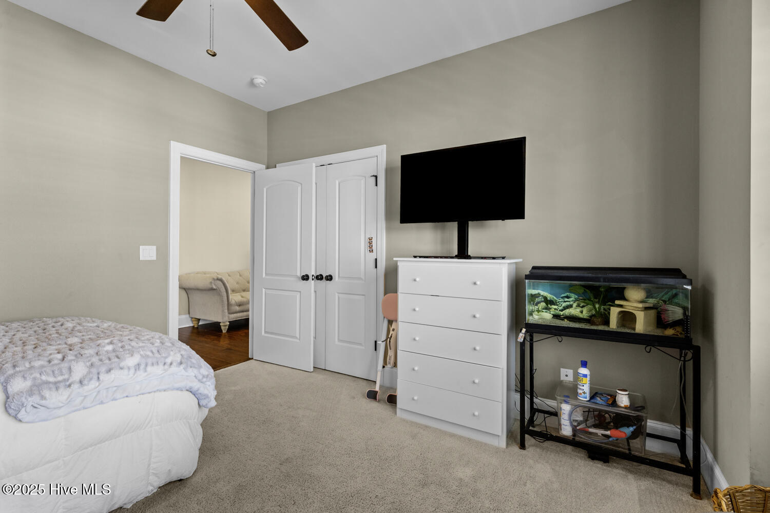 100530635 | Photo 28