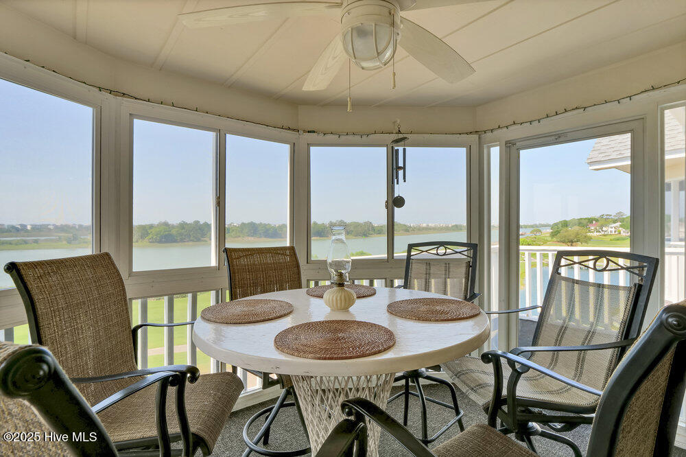 100562855 | Photo 29