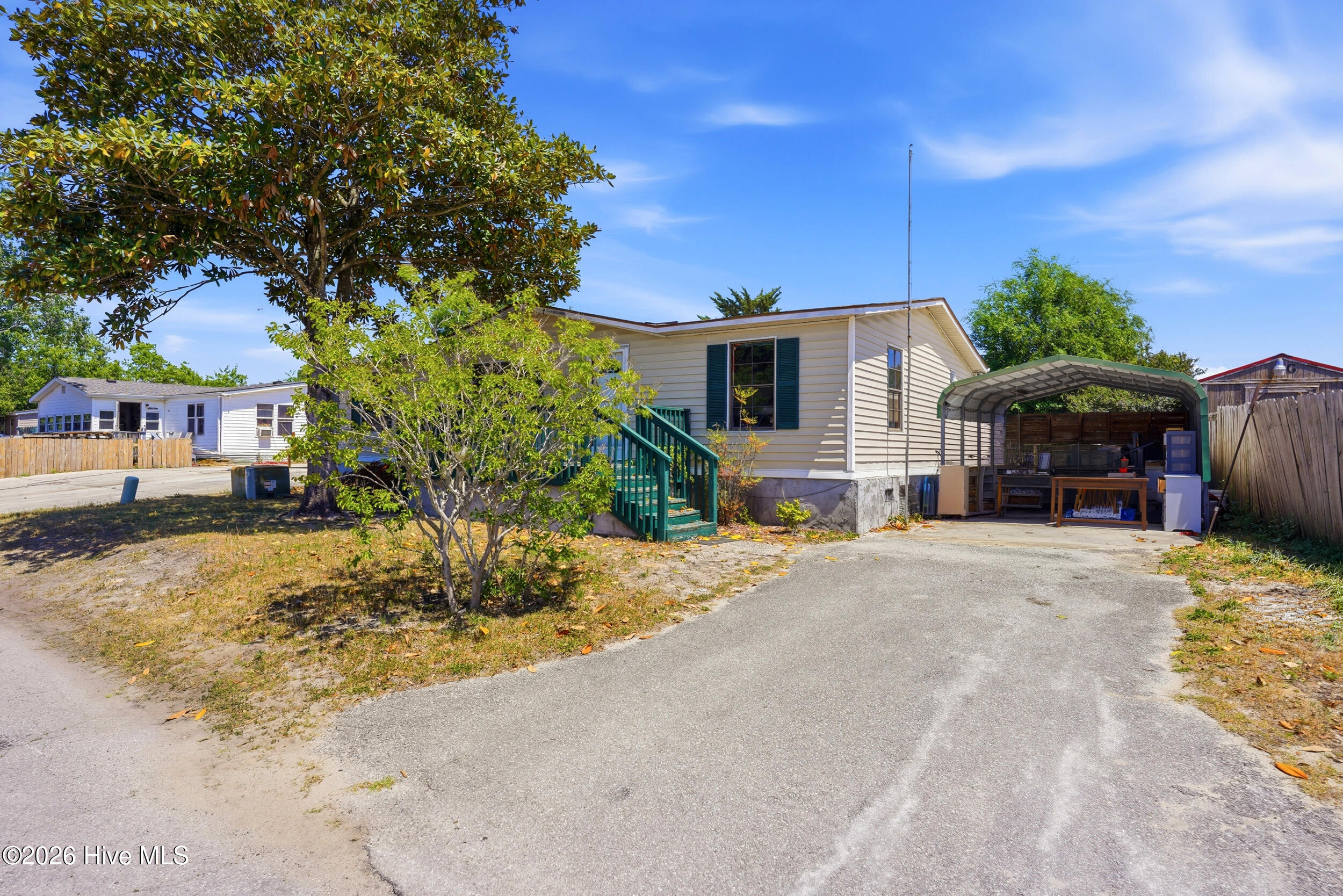 100569235 | Photo 21