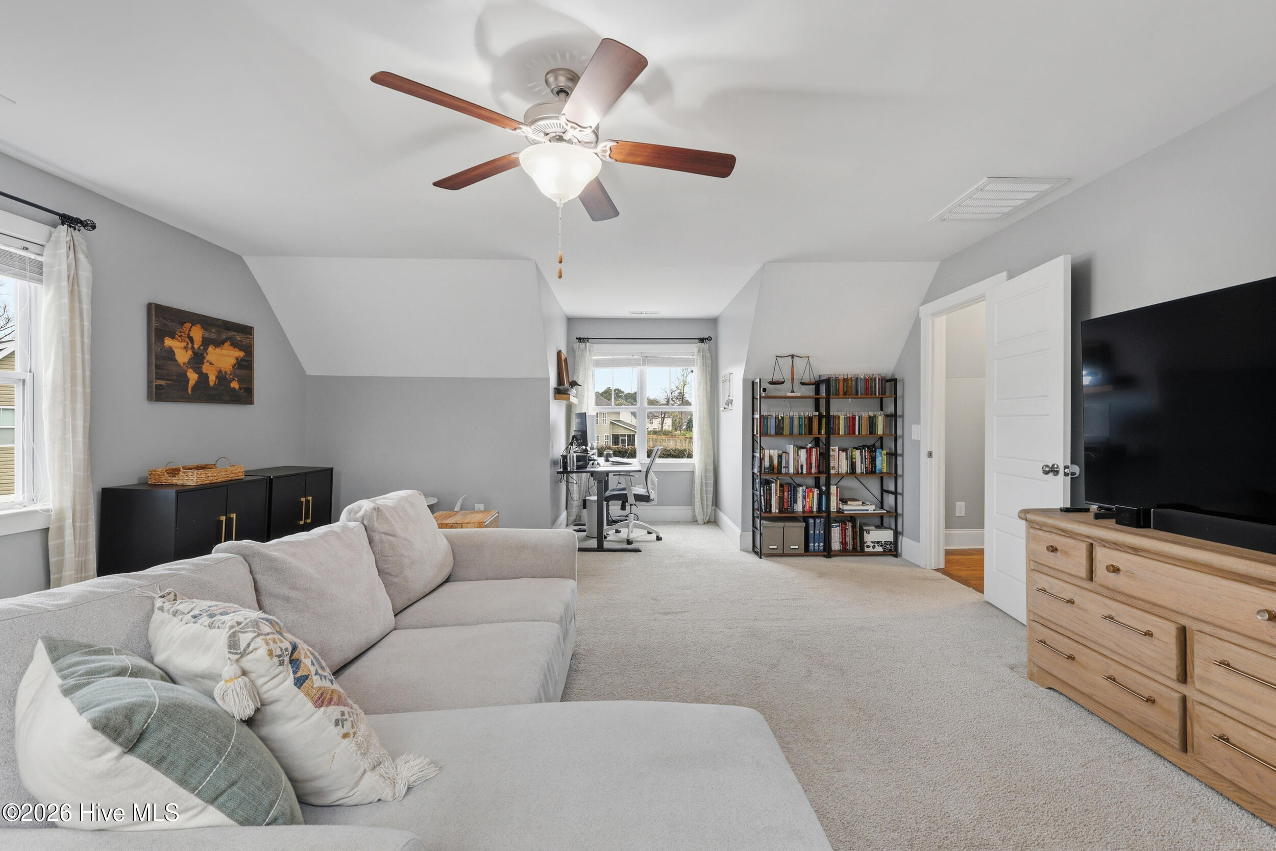 38 Pin Oak Court, Hampstead, NC, 28443