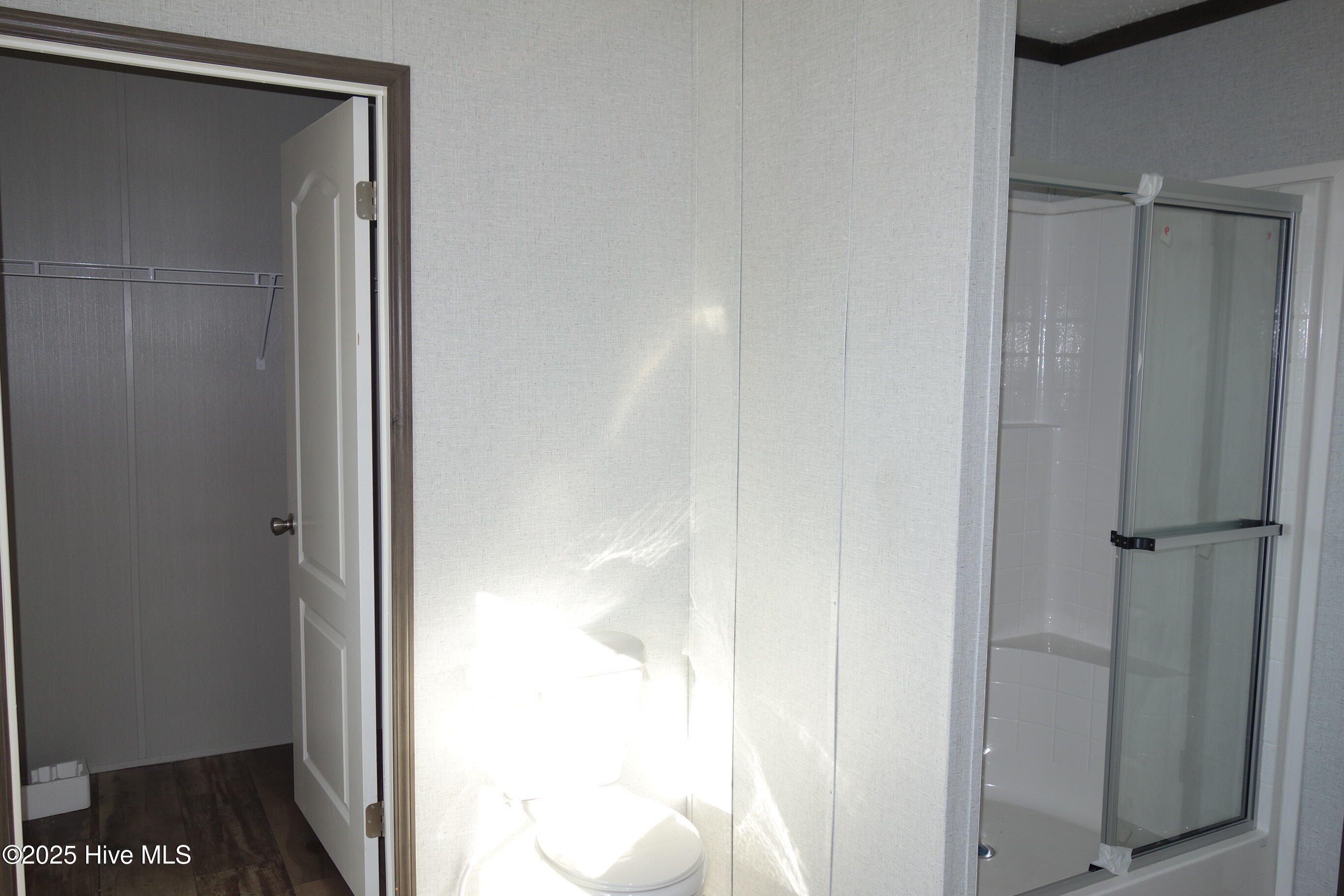 100501563 | Photo 25