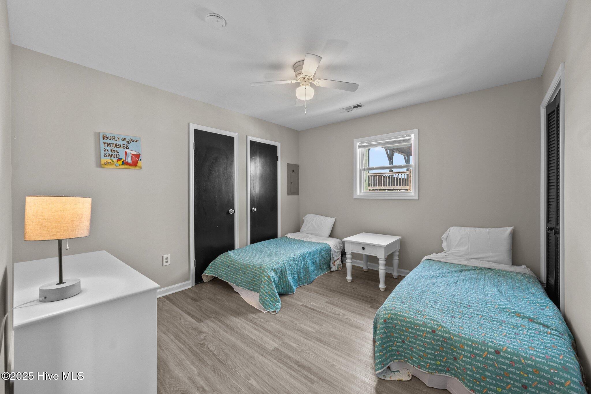 100501039 | Photo 11