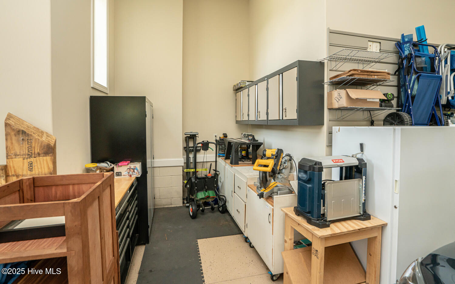 100514685 | Photo 77