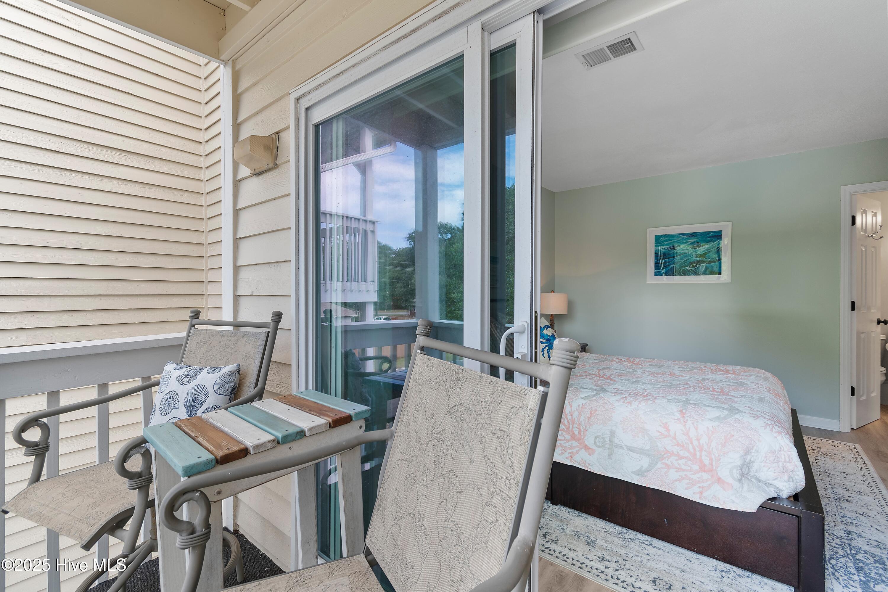 100537972 | Photo 34