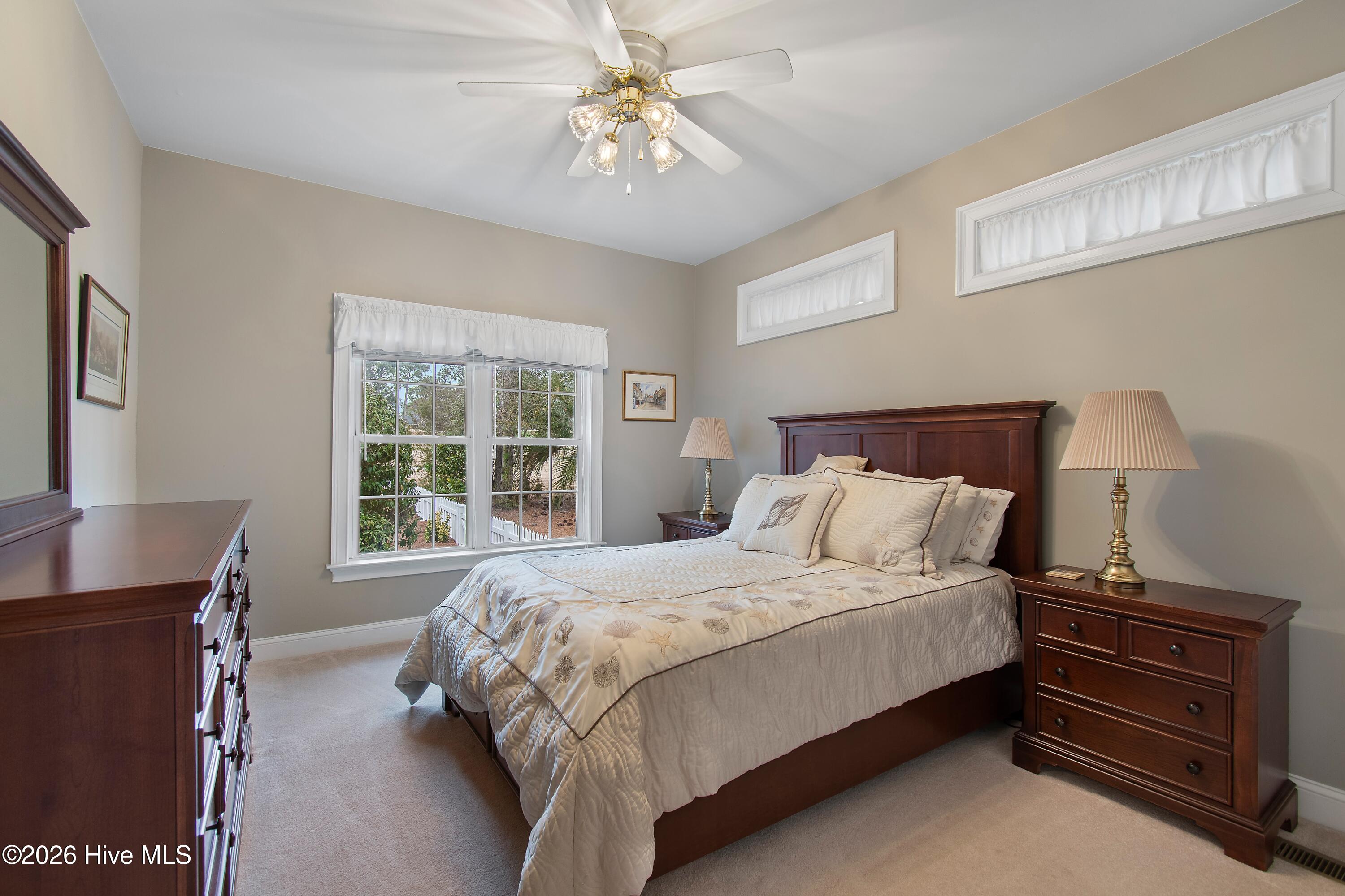 100557471 | Photo 32