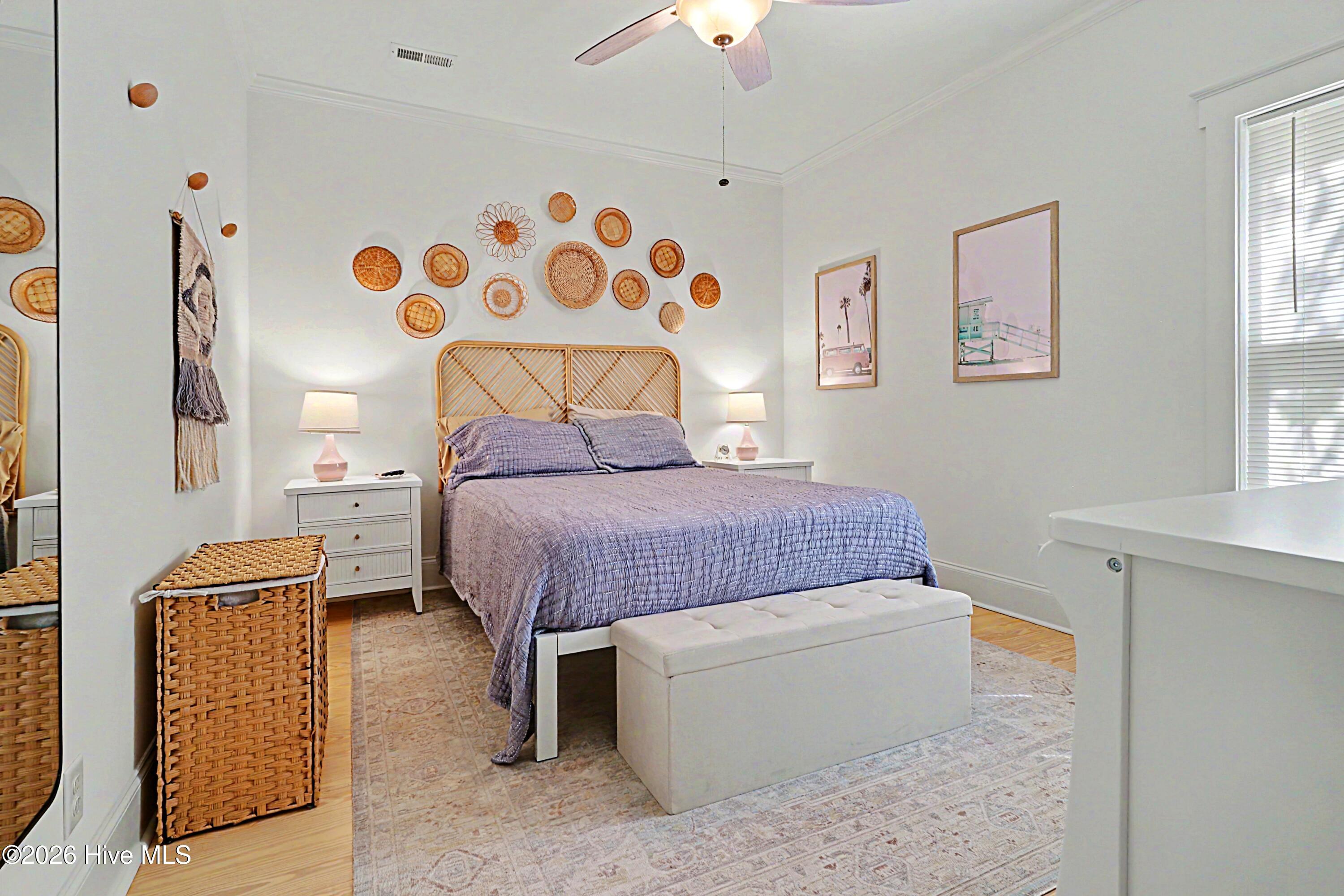 100566458 | Photo 12