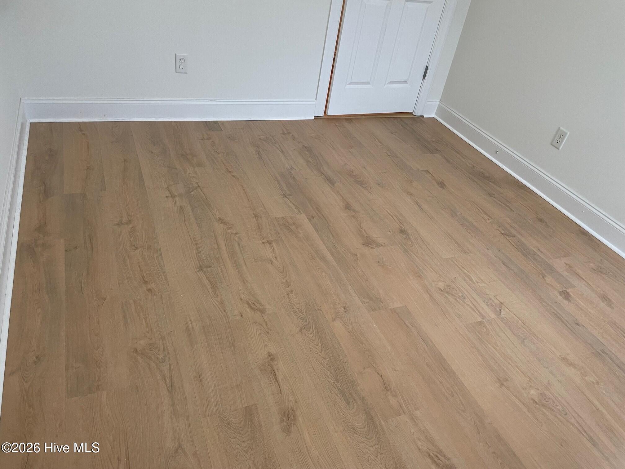 100534770 | Photo 24