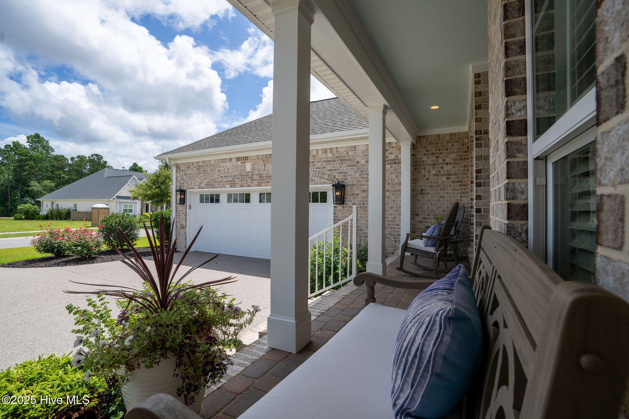 100517606 | Photo 11