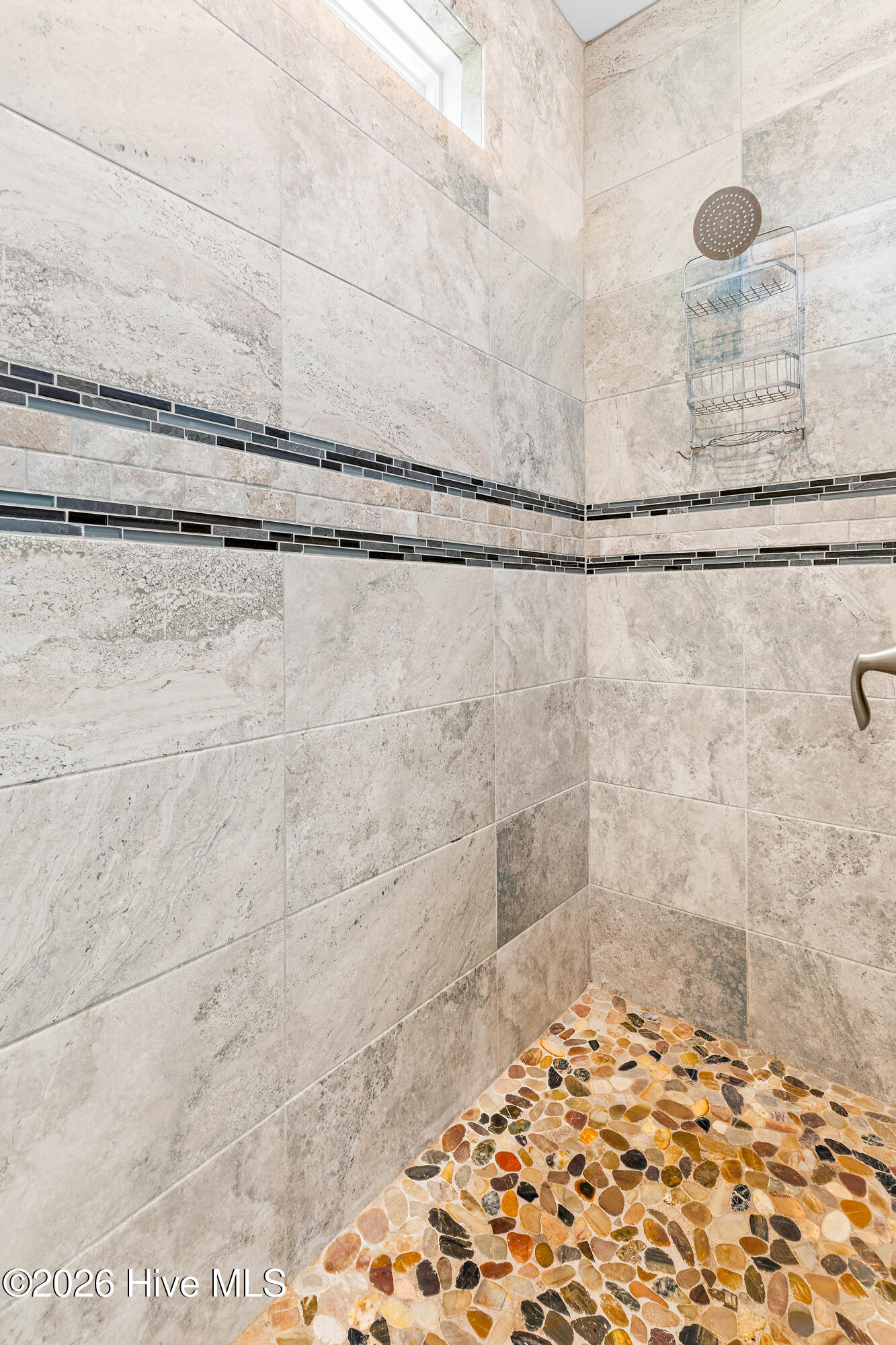 100567738 | Photo 28