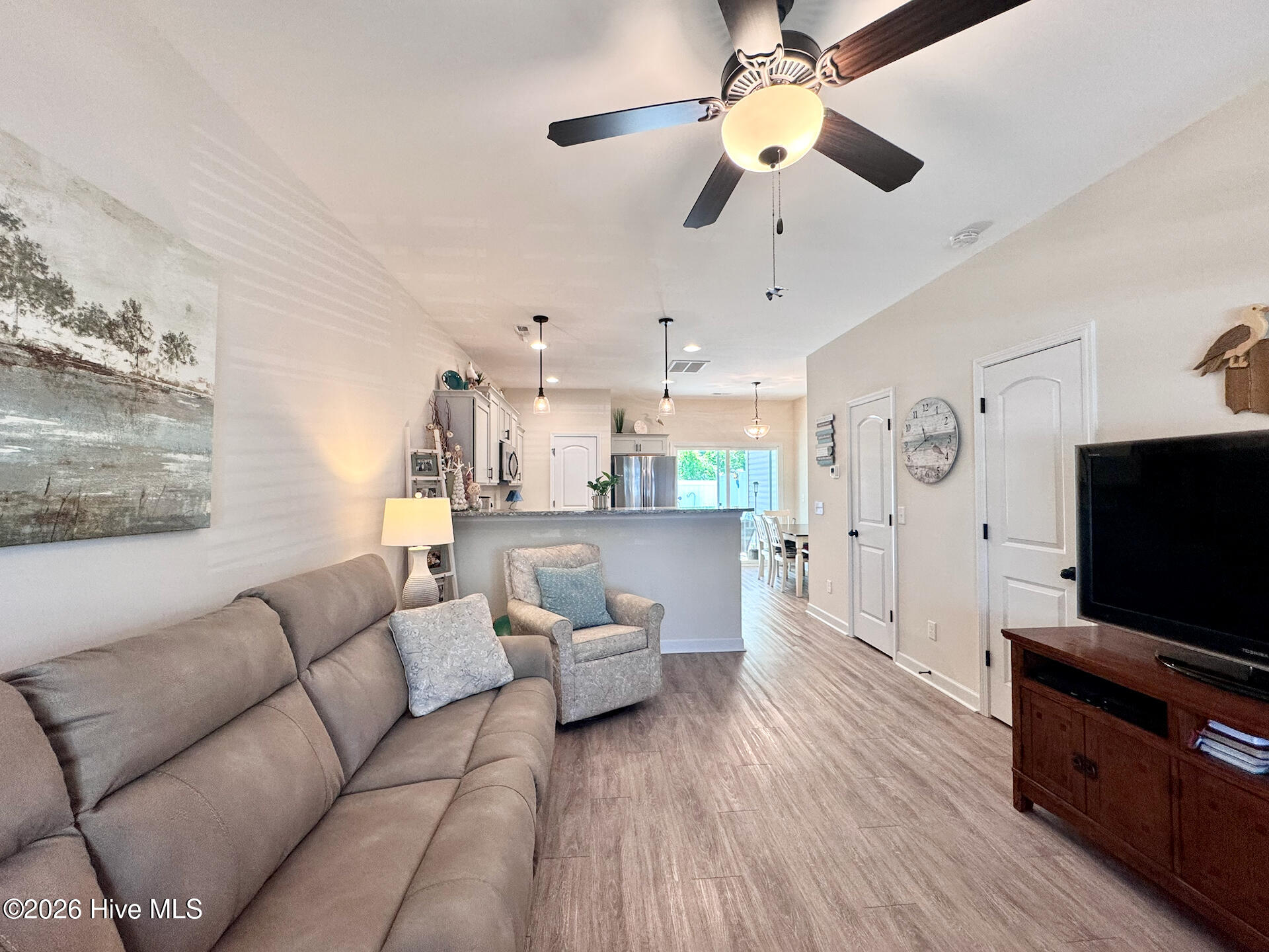 100567509 | Photo 14