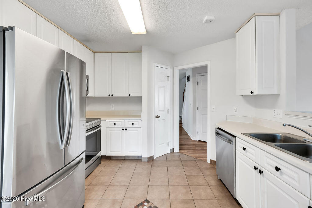 100567084 | Photo 10