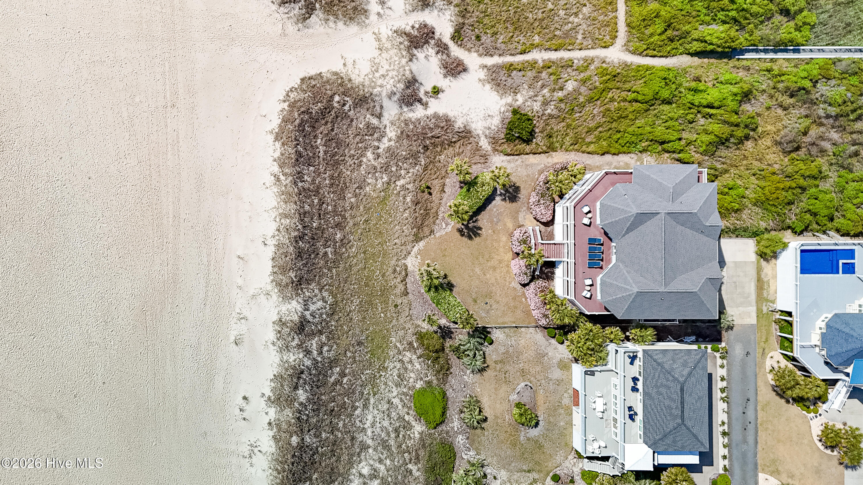 100567897 | Photo 98