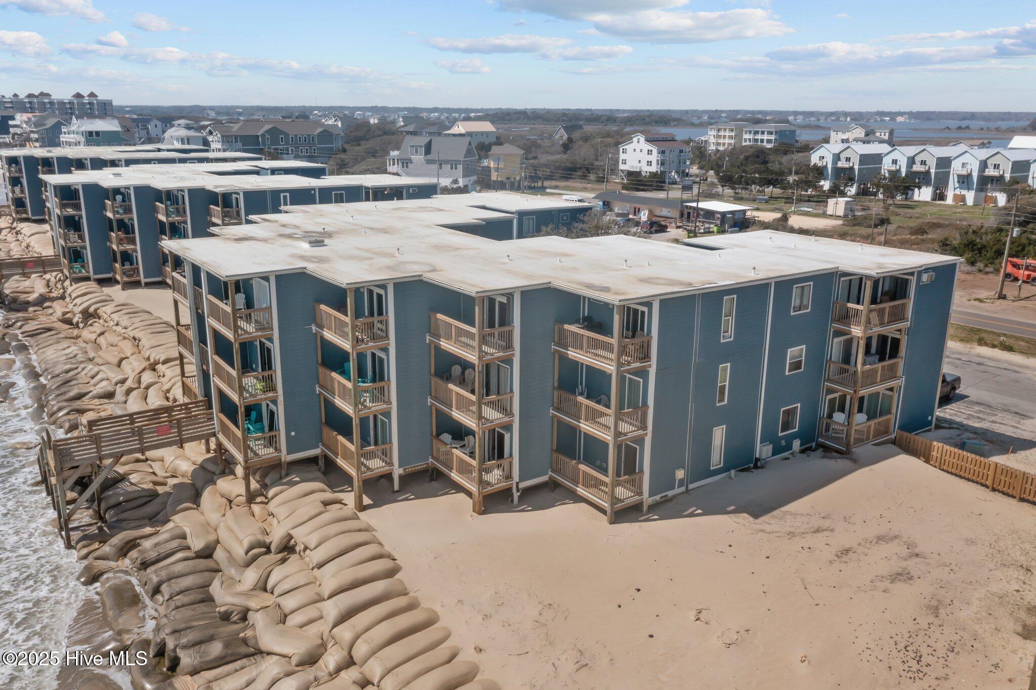 100546128 | Photo 46