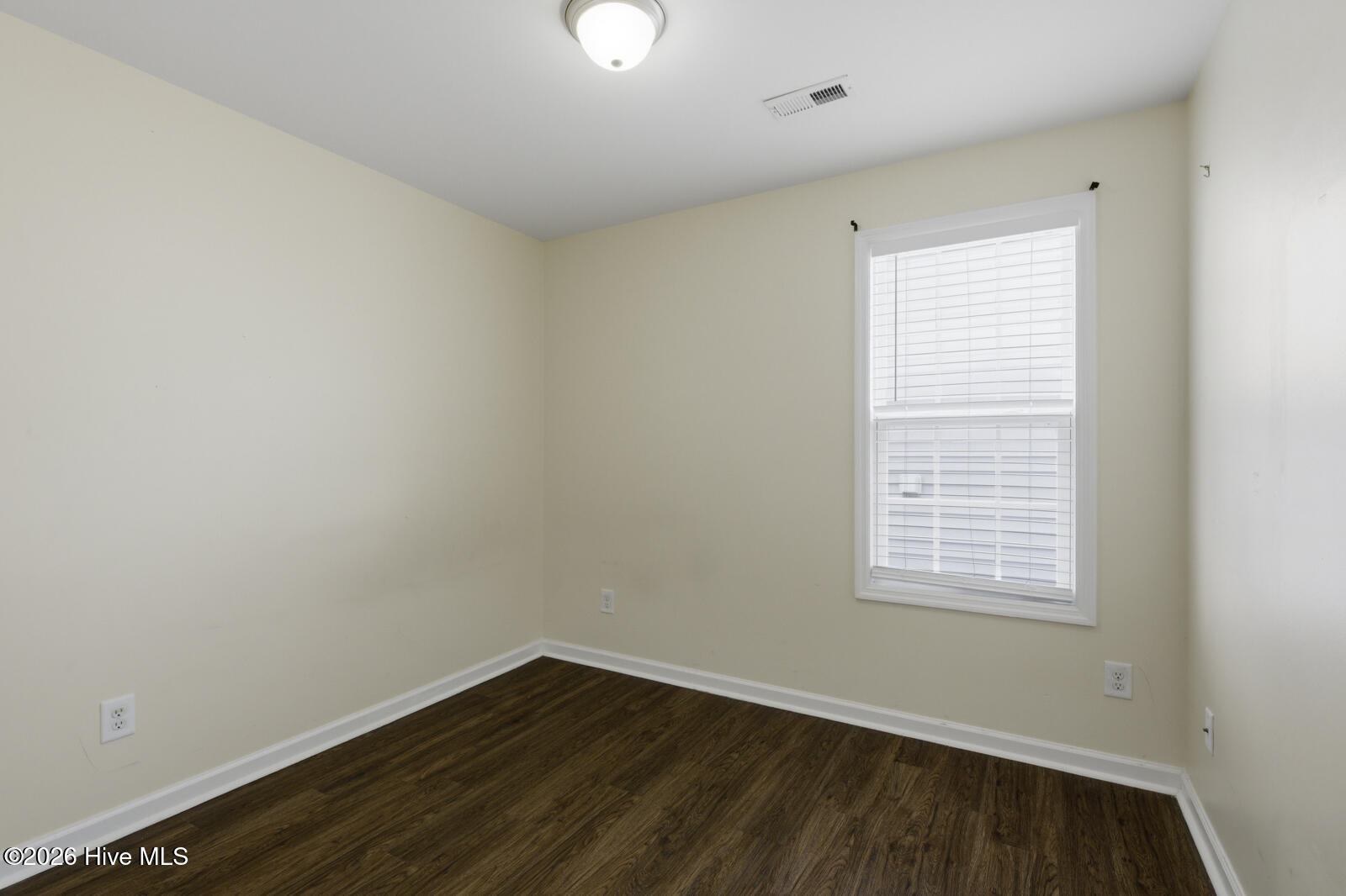 100564423 | Photo 21