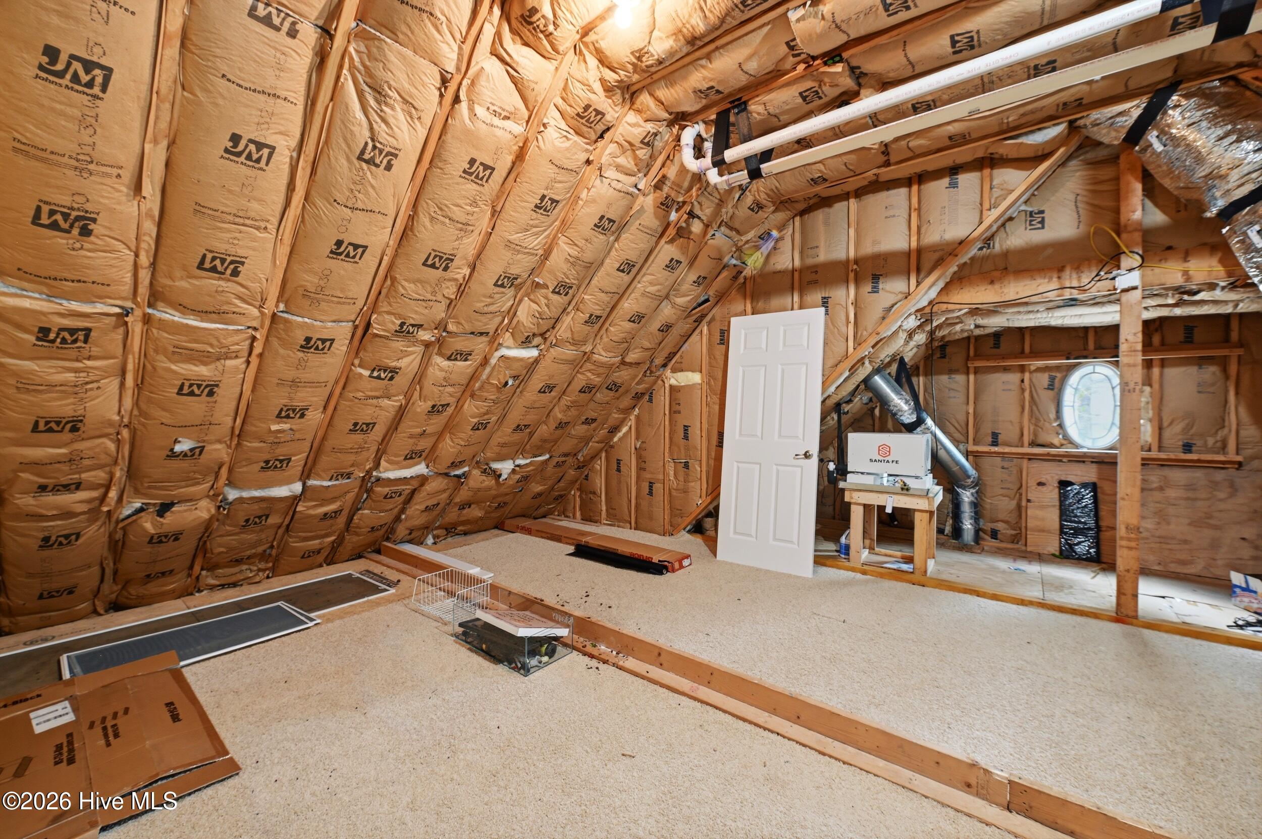 100566380 | Photo 42