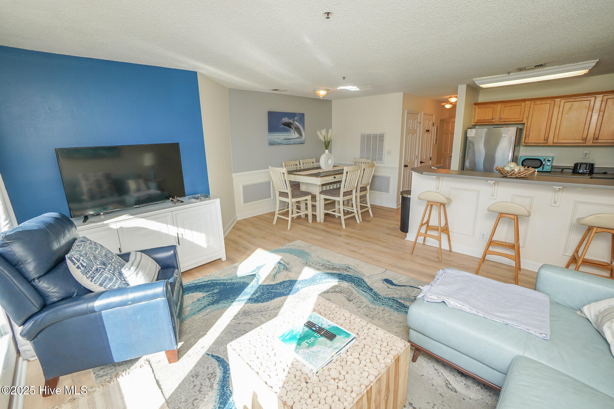 100535183 | Photo 36