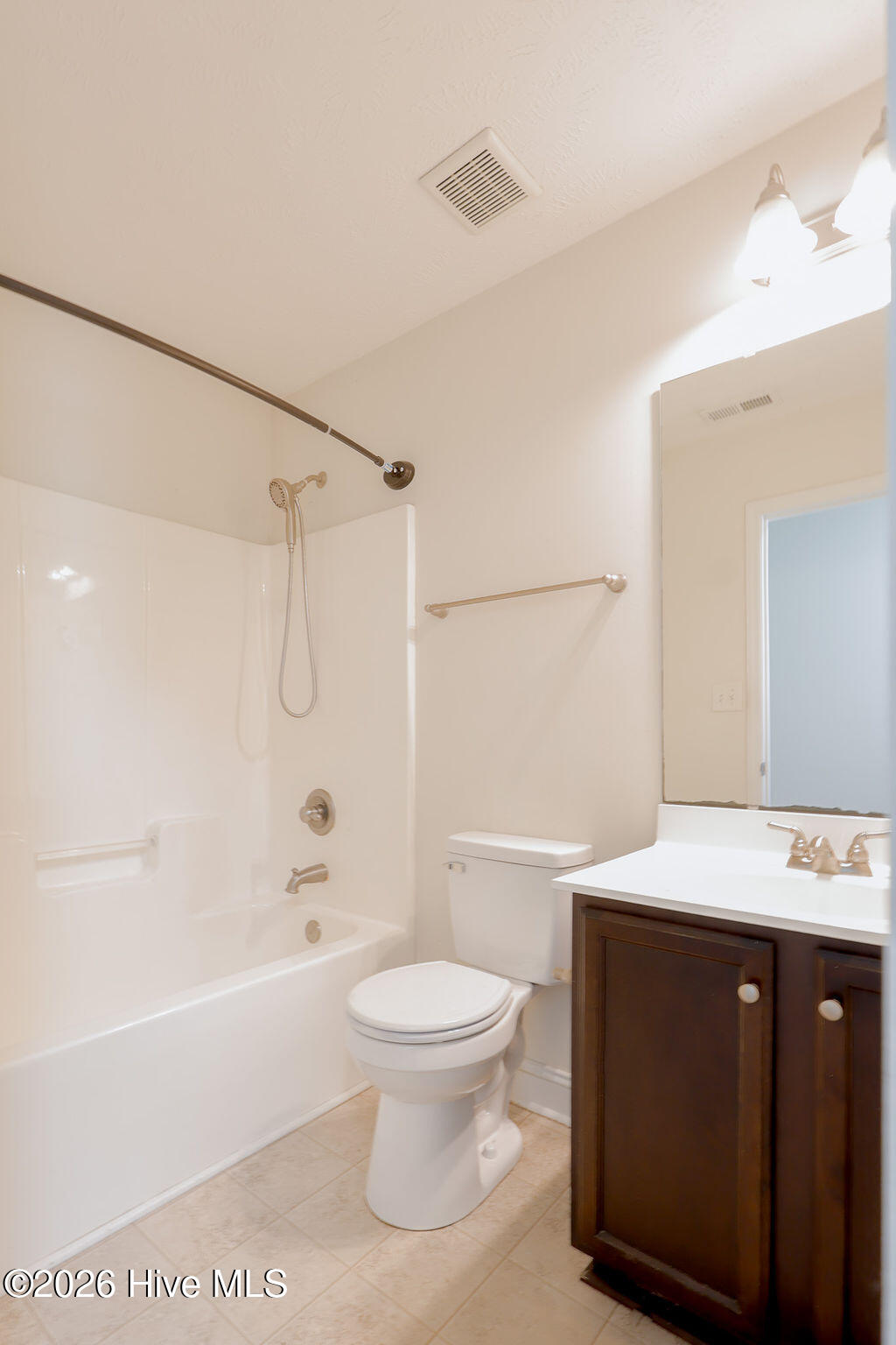 100548131 | Photo 39