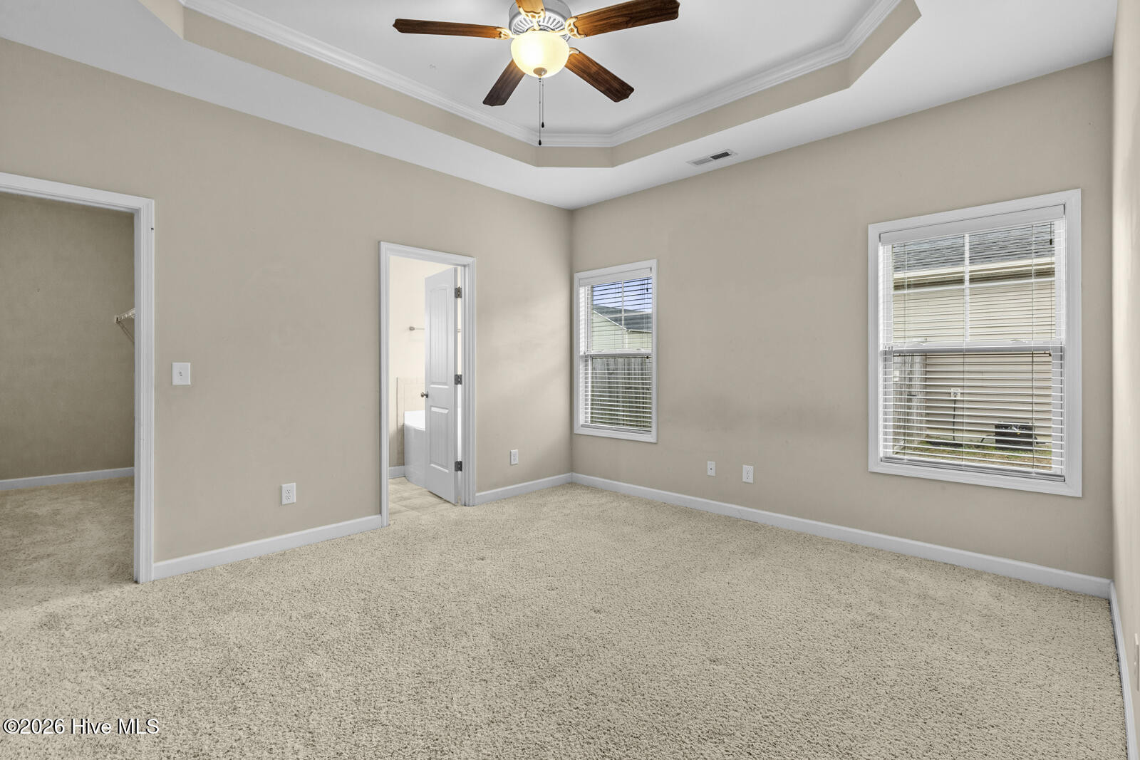 100557134 | Photo 17