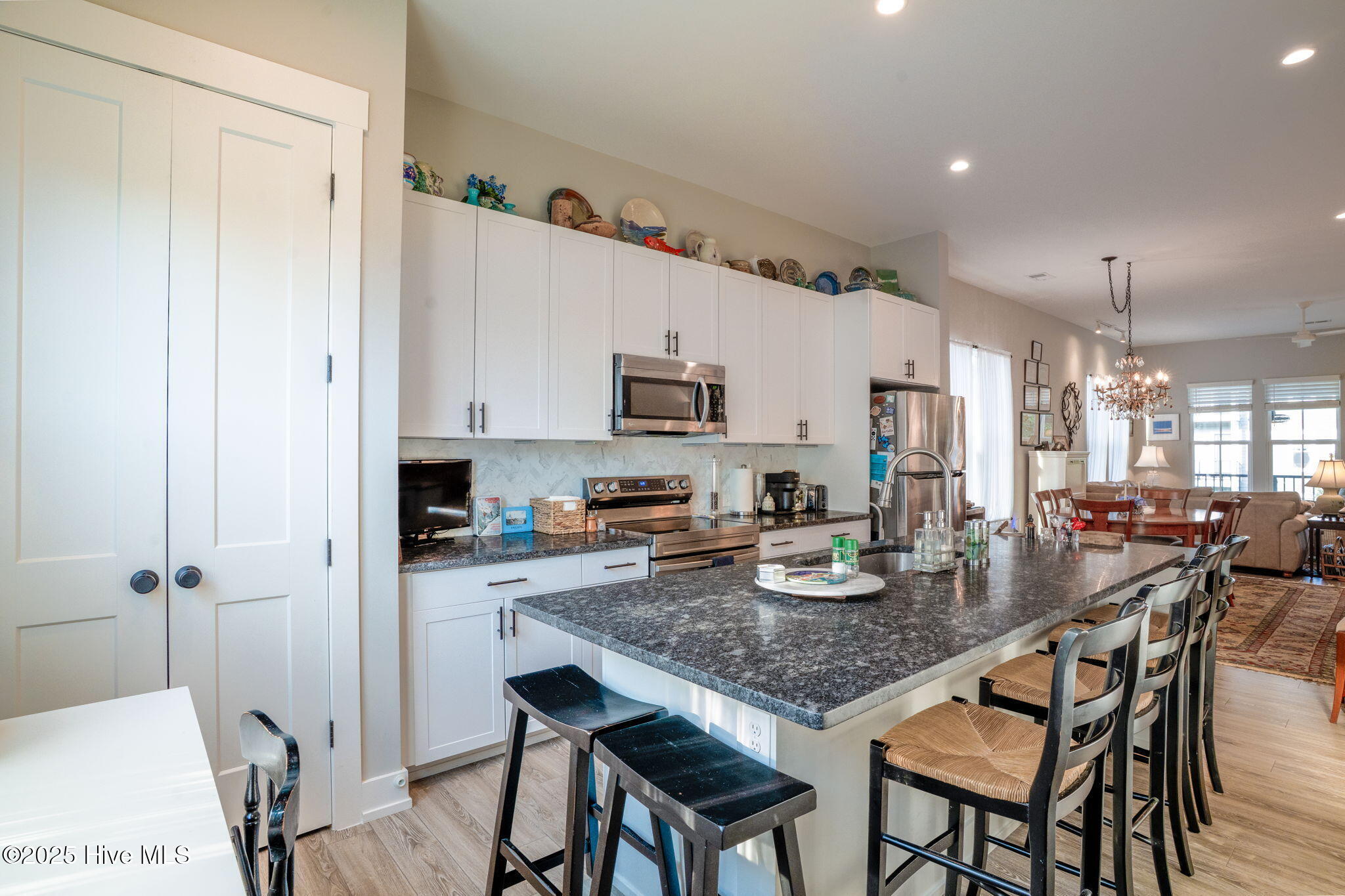 624 N 6th Street, Wilmington, NC 28401 – photo 8: Kitchen