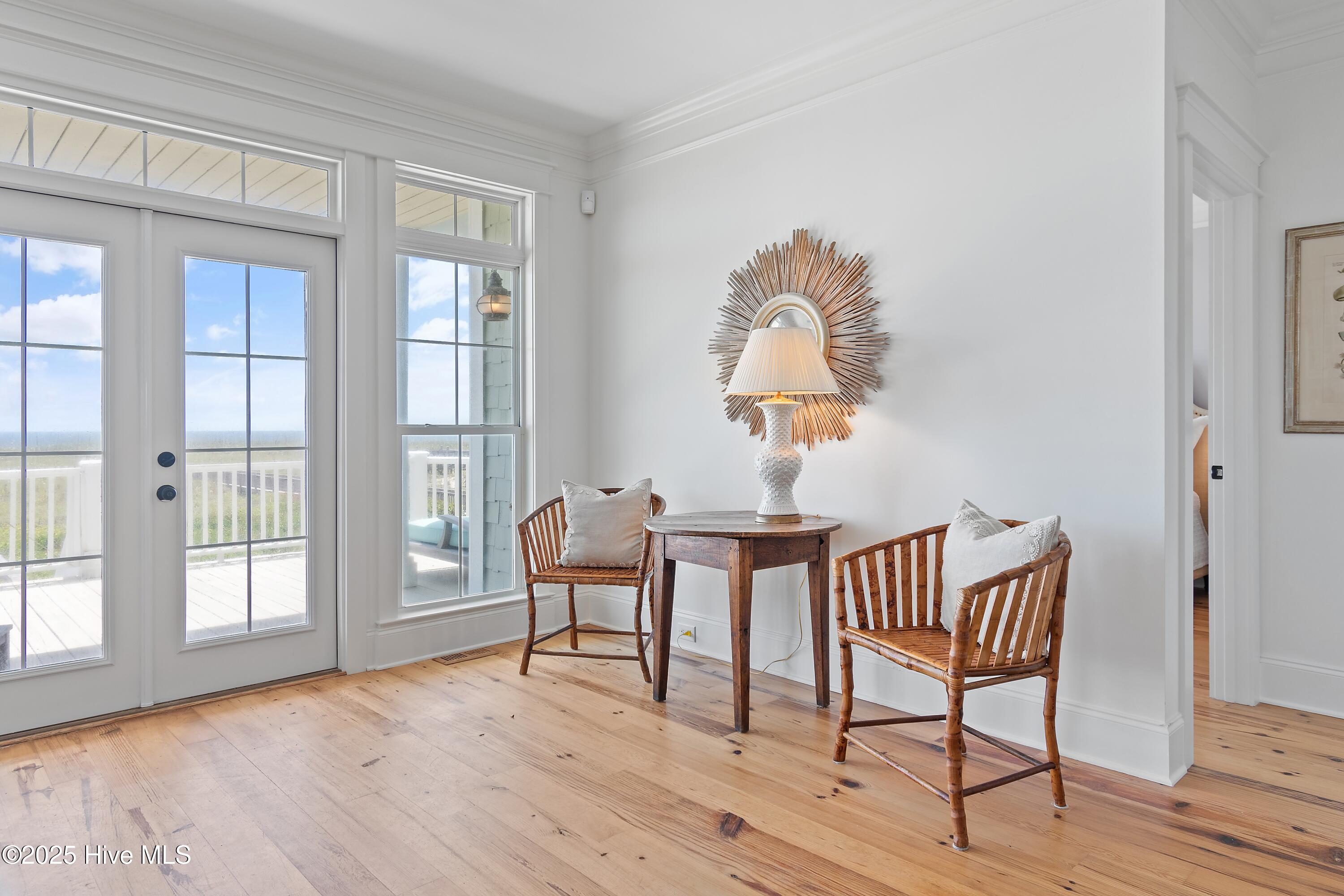 100519693 | Photo 17