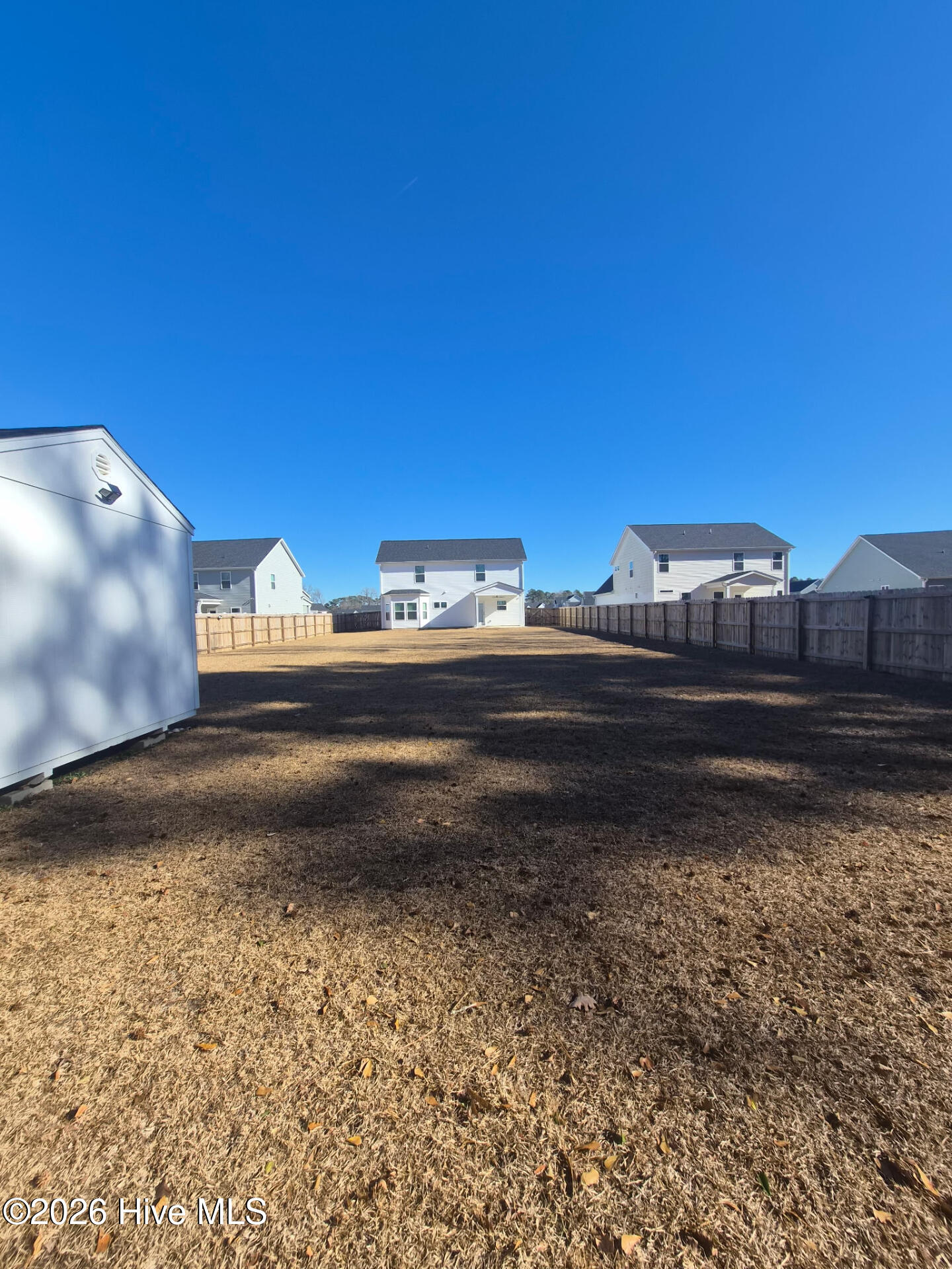 100547261 | Photo 30