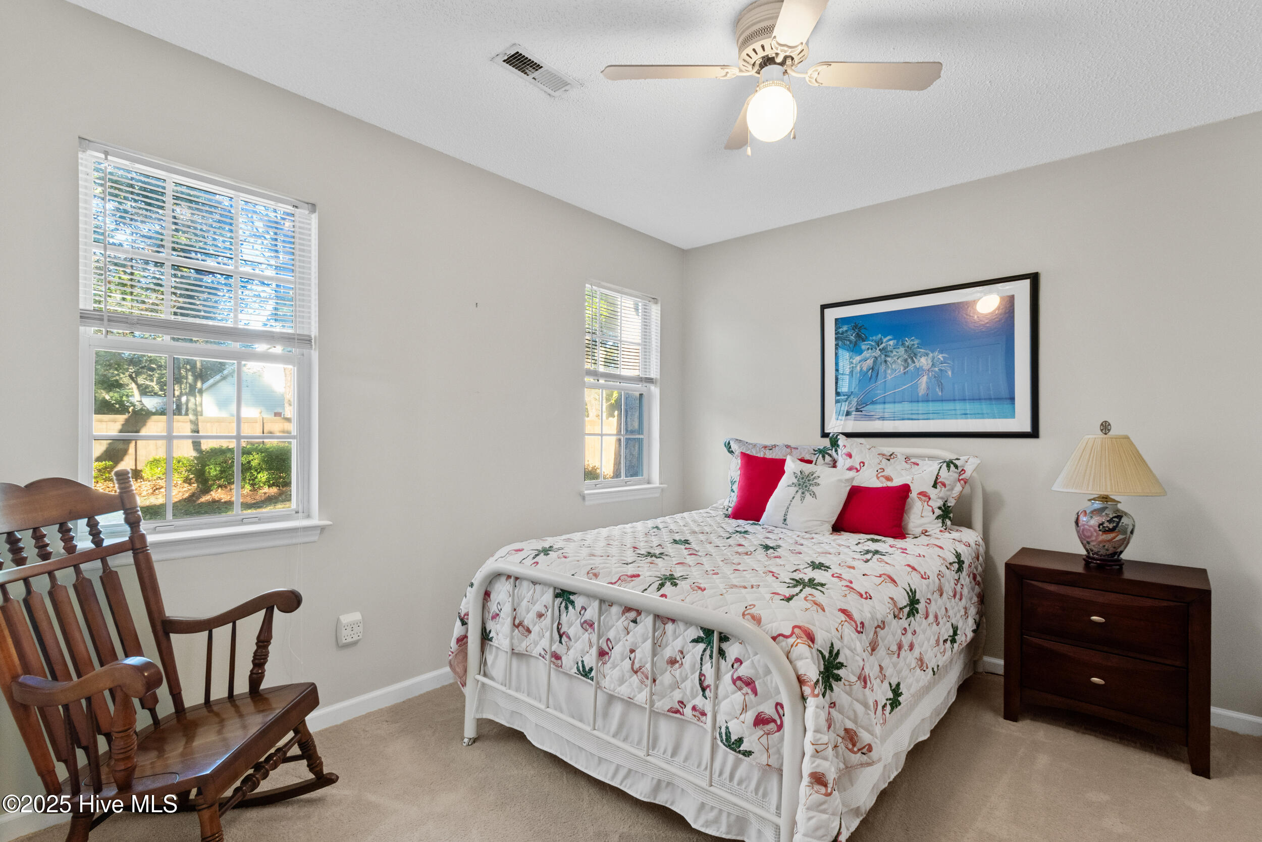 100540145 | Photo 22