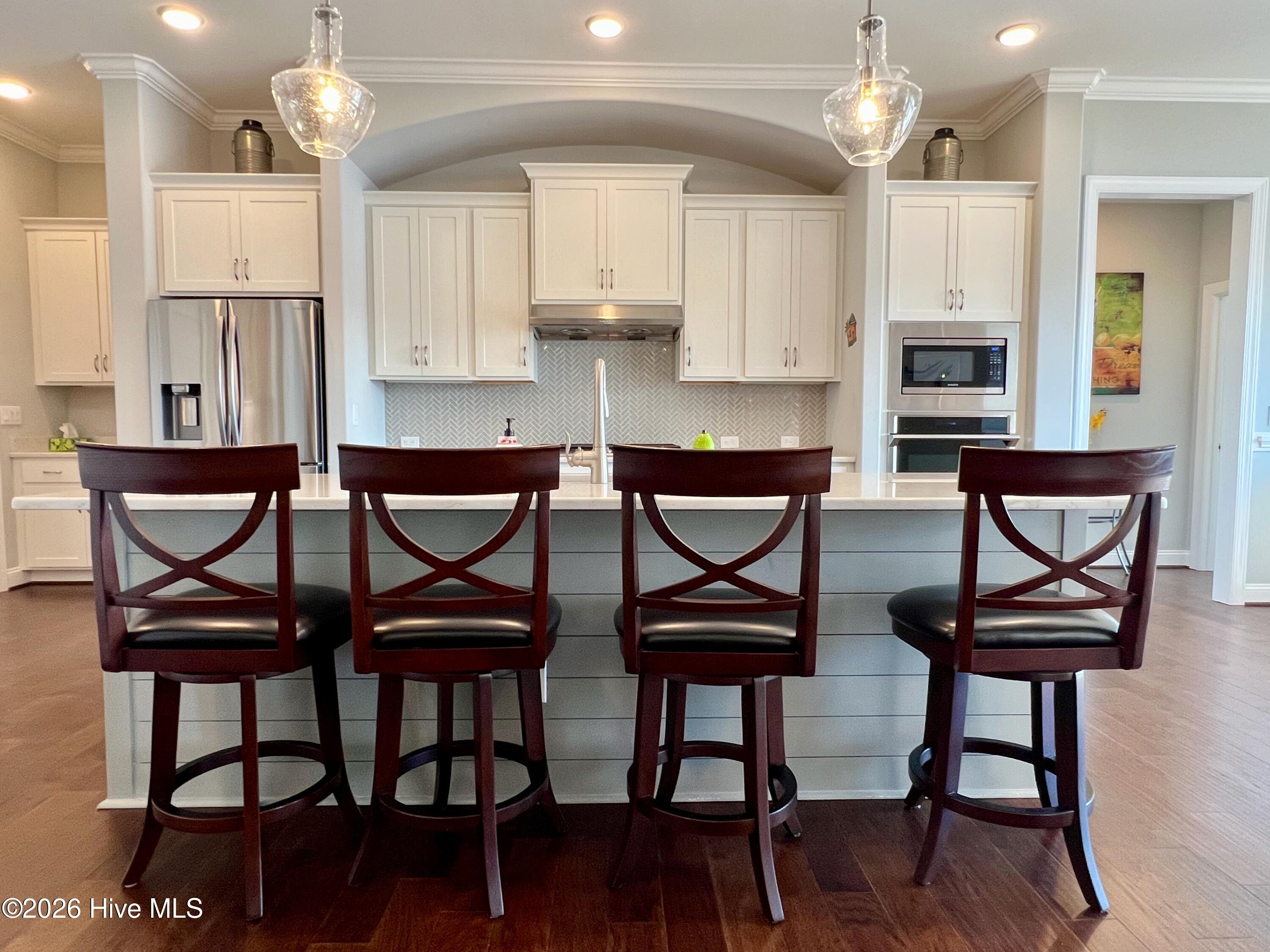 100549571 | Photo 16