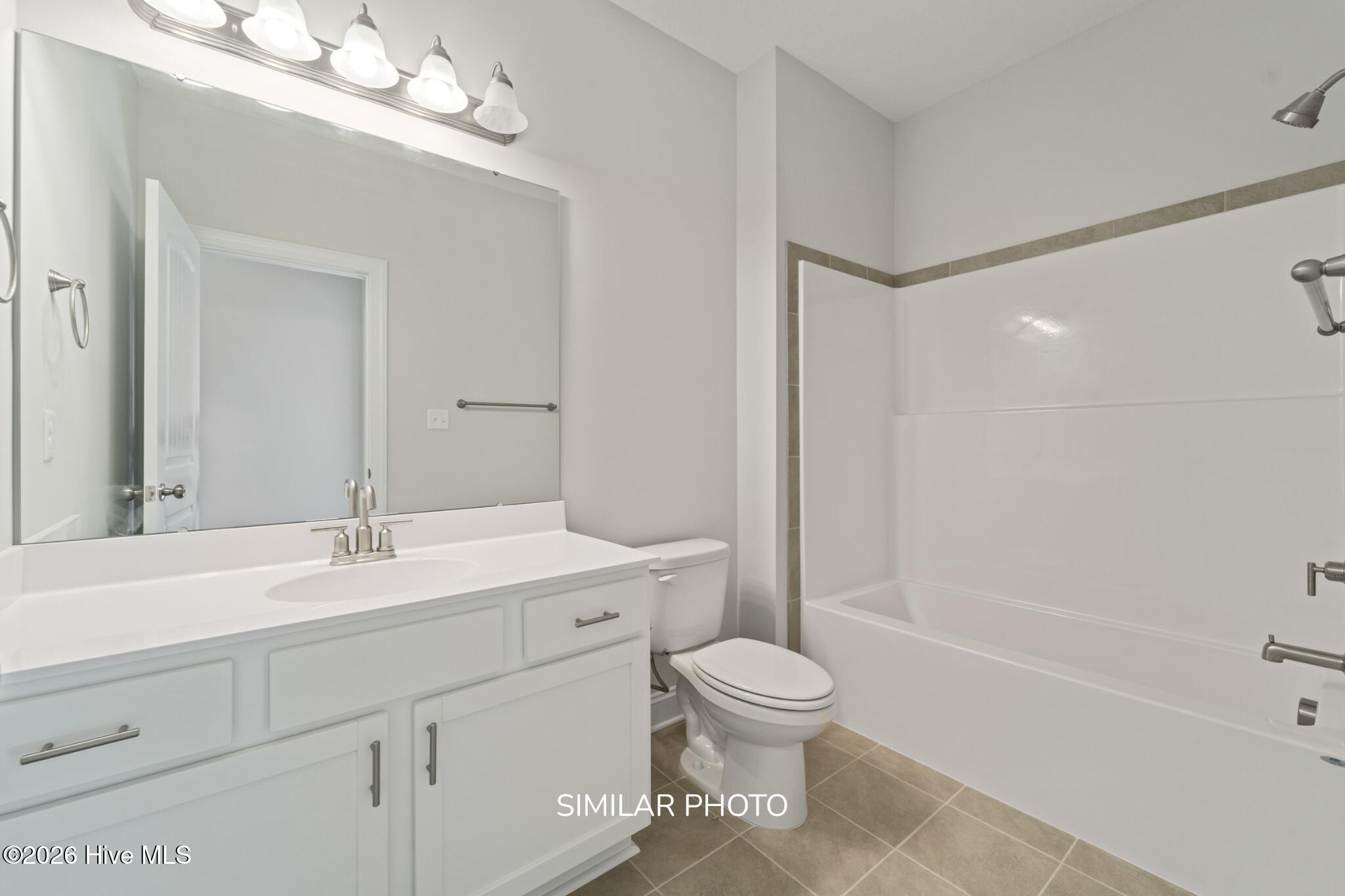 100561268 | Photo 18