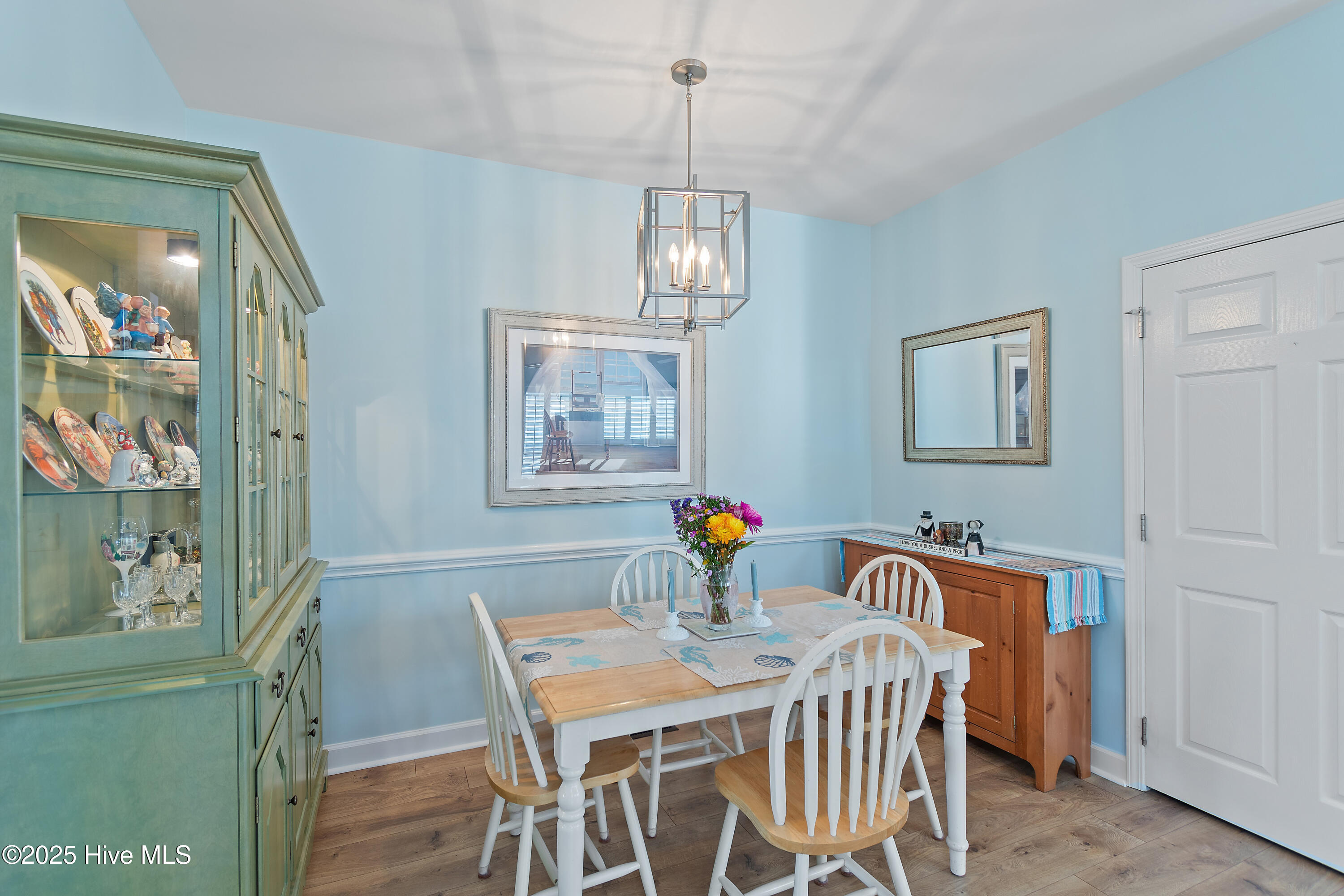 100543636 | Photo 10