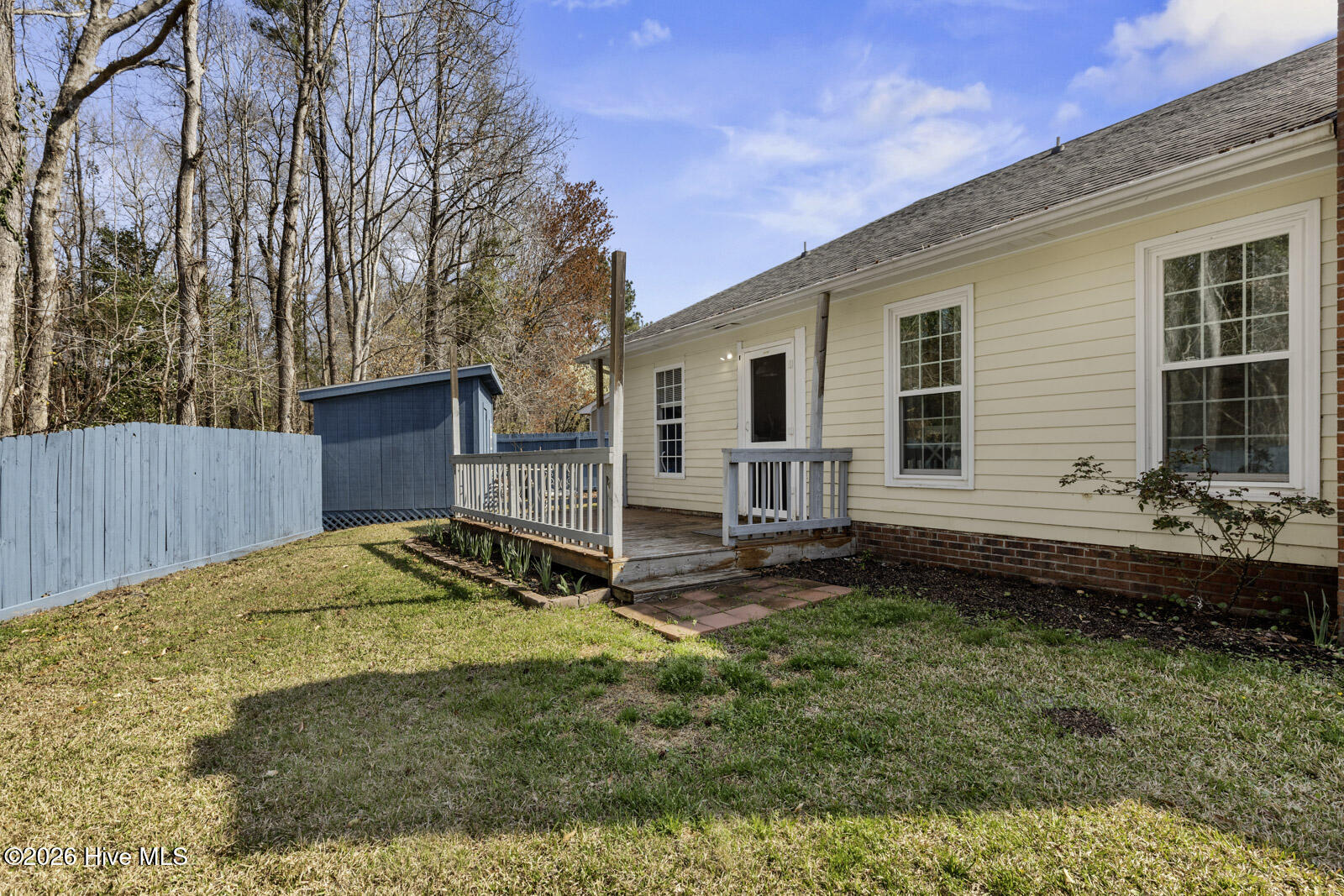 100560676 | Photo 17