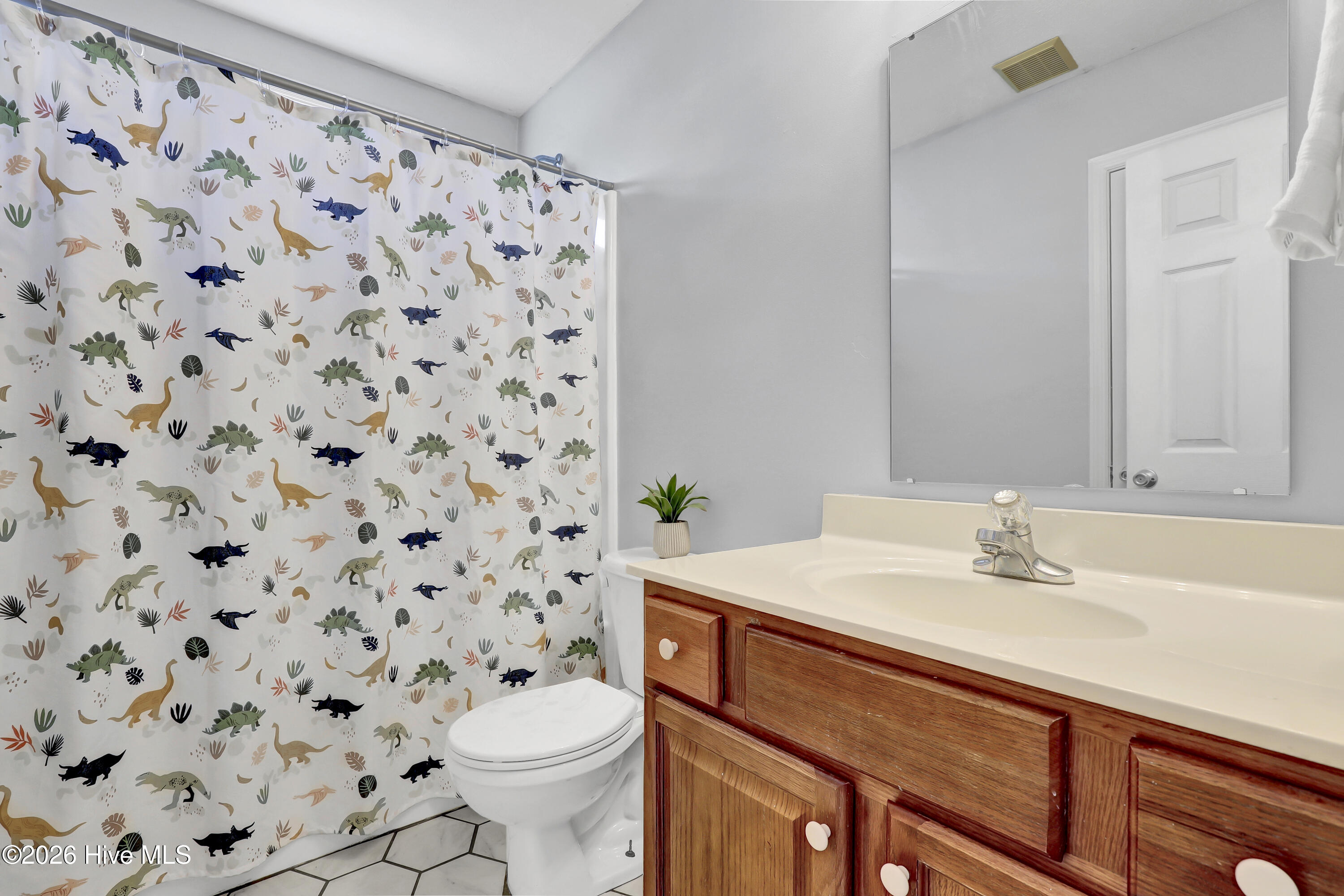 100548013 | Photo 20