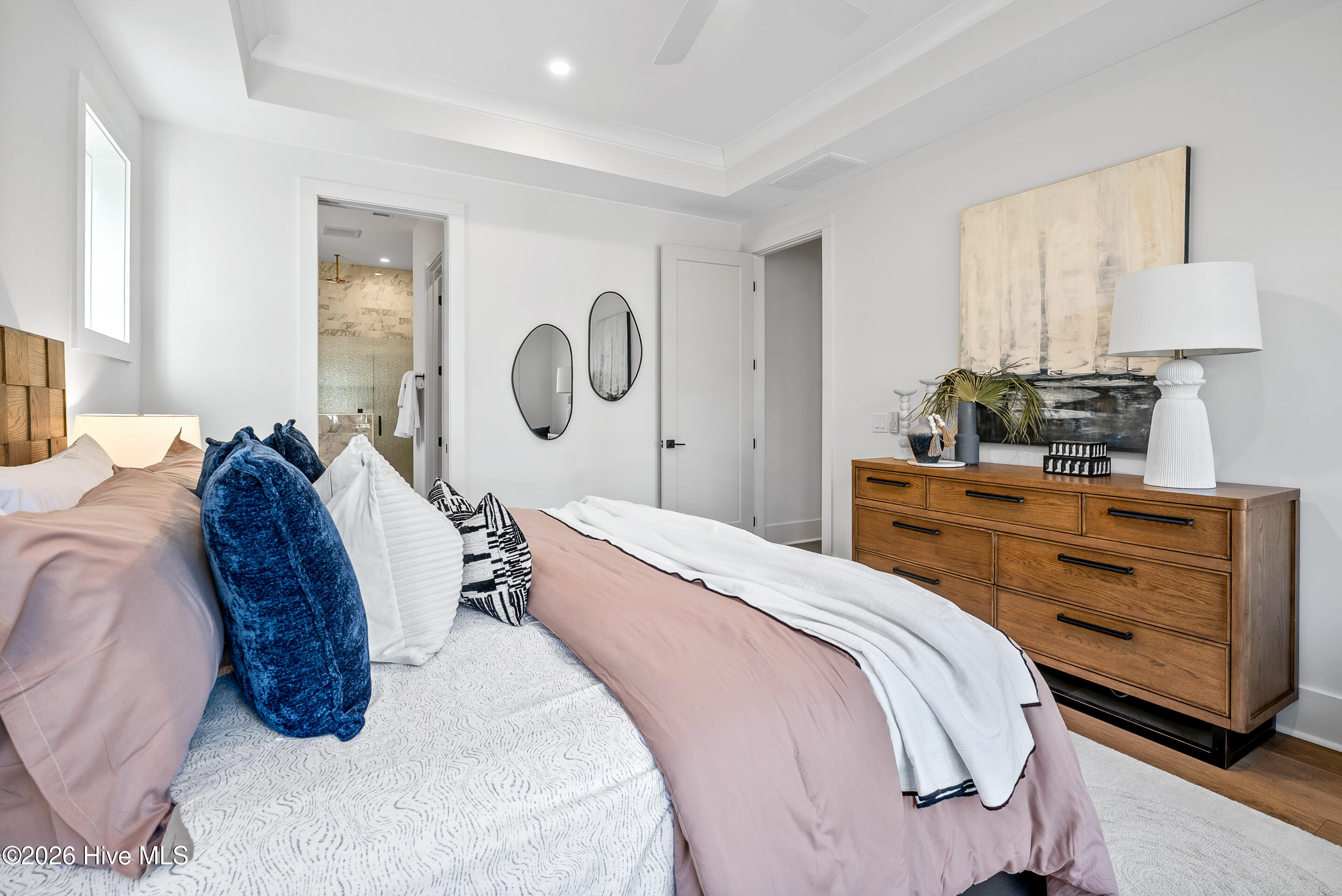 100499793 | Photo 21