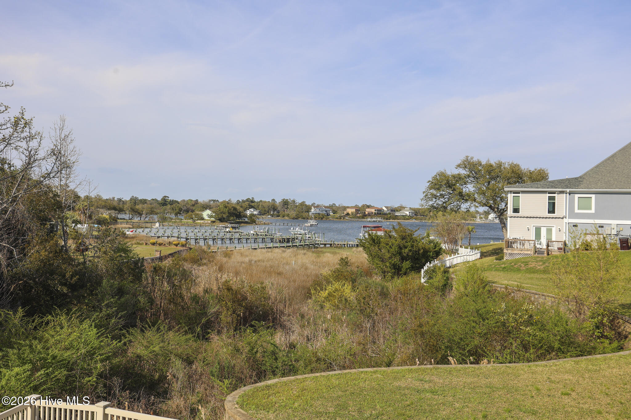 100564942 | Photo 72