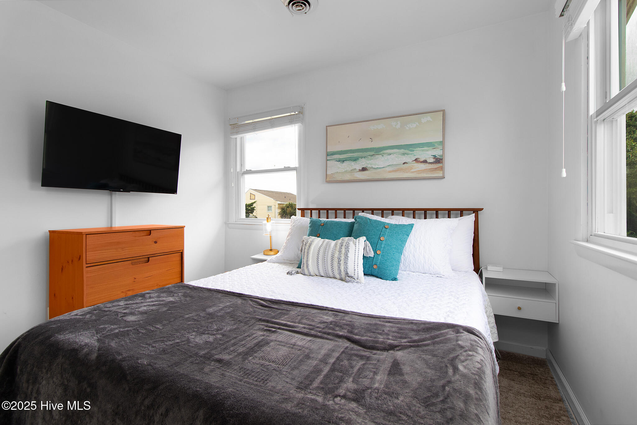 100527418 | Photo 22