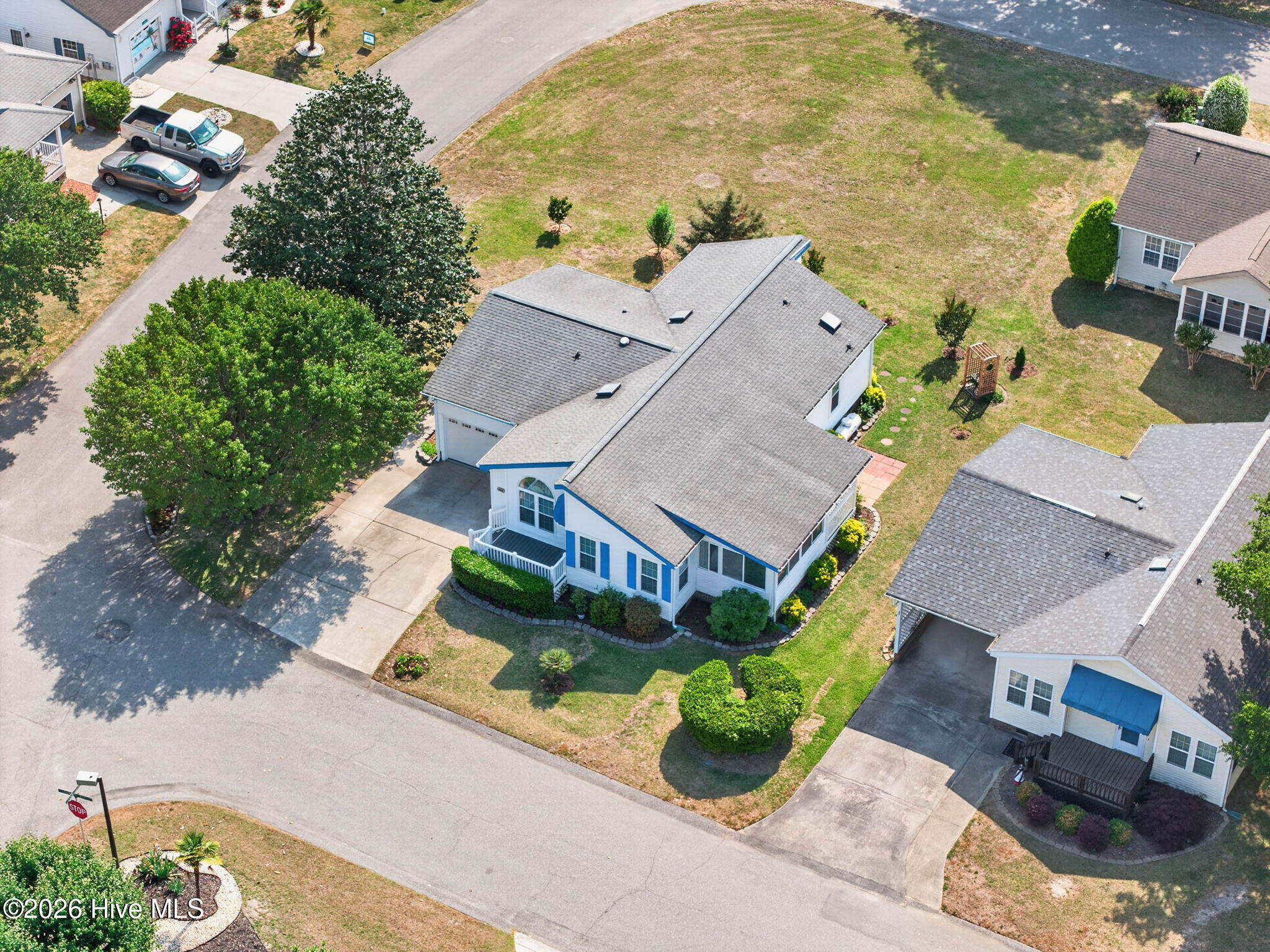 100569614 | Photo 40