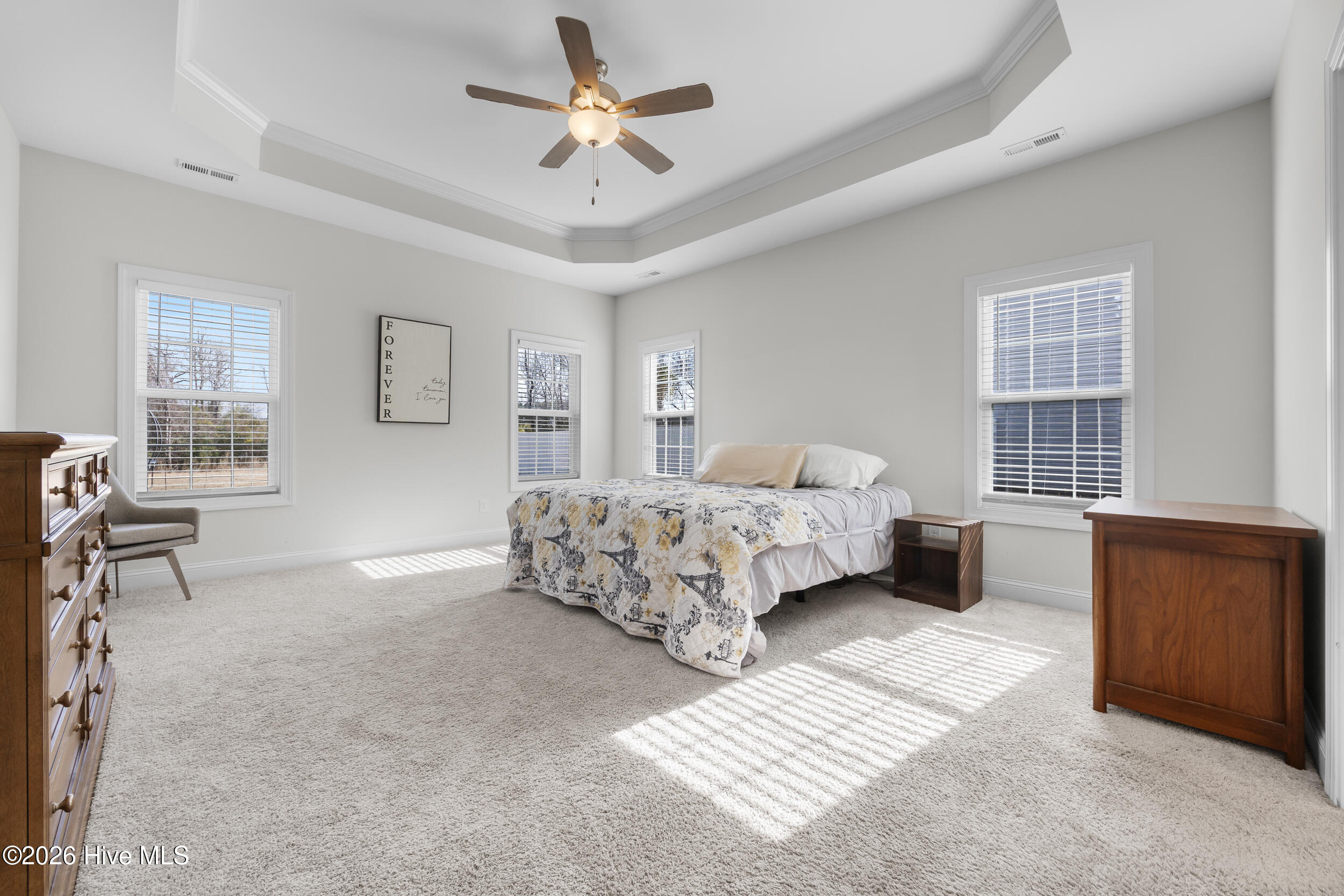 100559002 | Photo 10