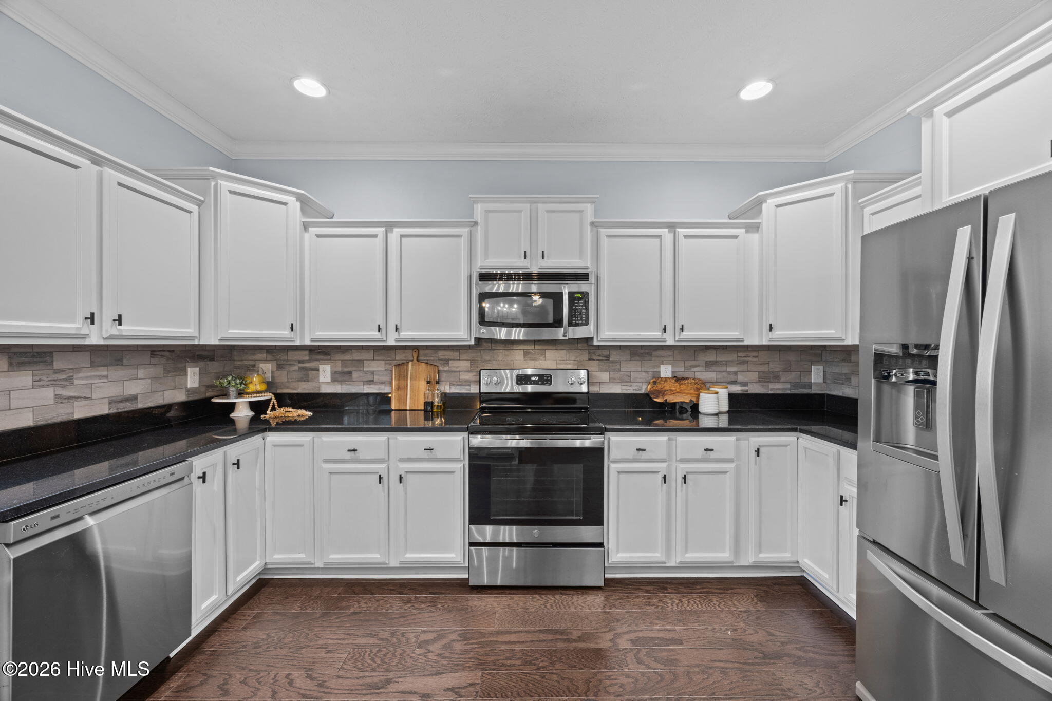 24-web-or-mls-0C0A5347