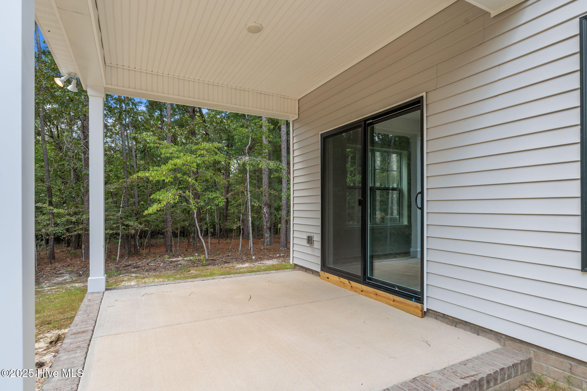 199 Pinecrest Drive