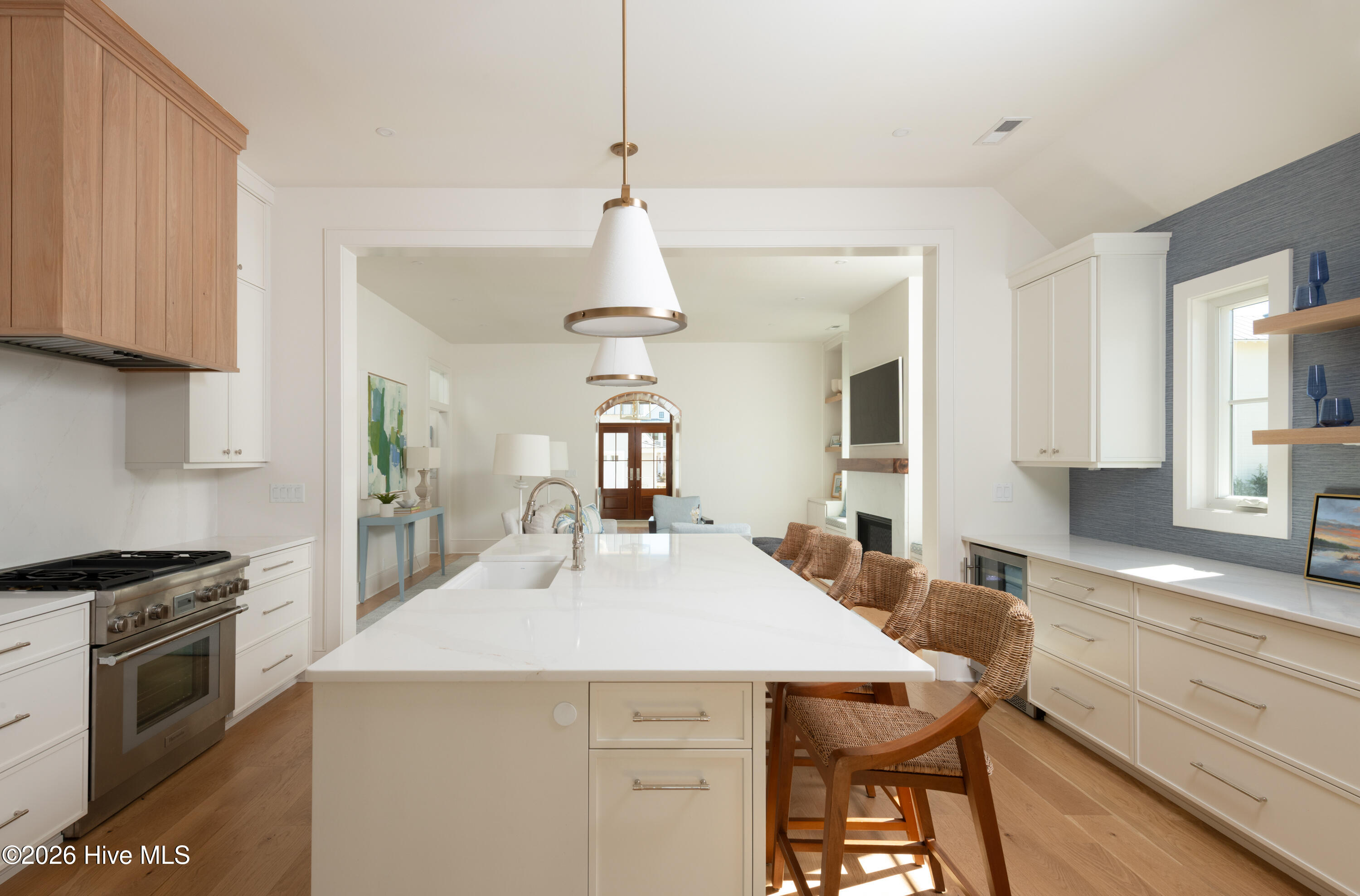 100553273 | Photo 14