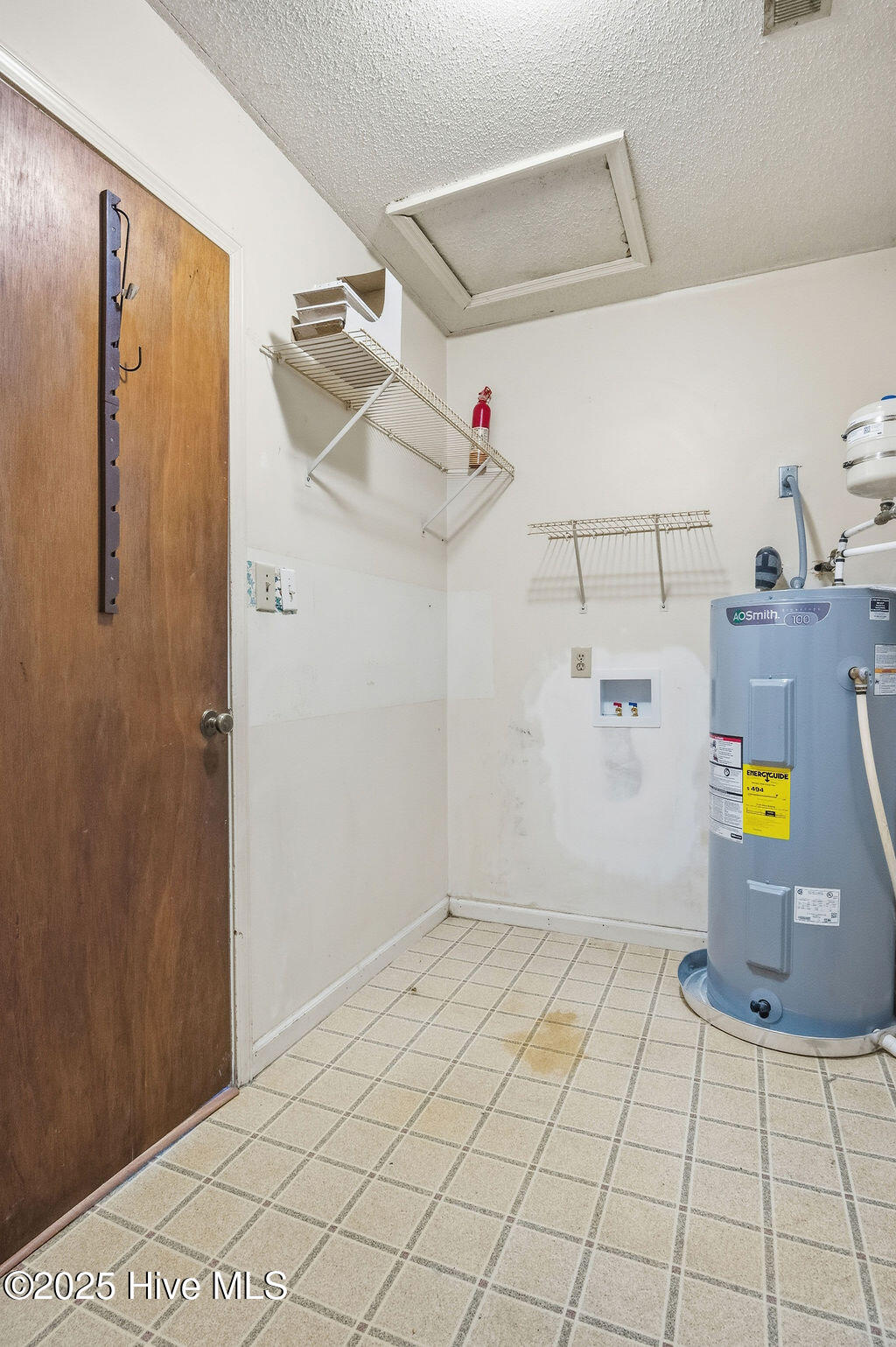 100538404 | Photo 25