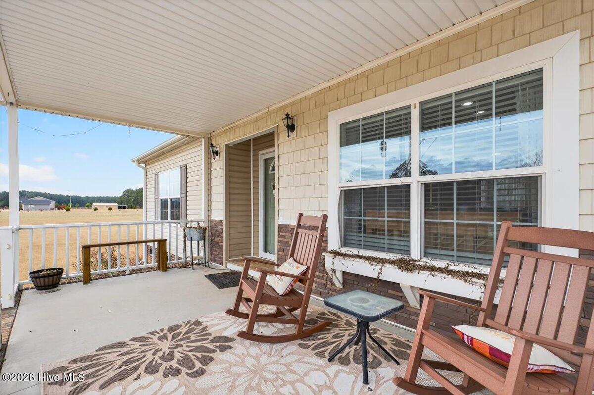 100551203 | Photo 37