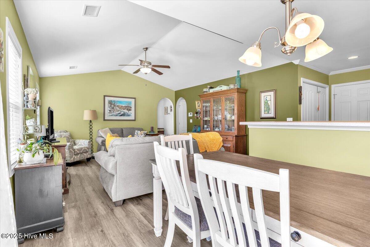 100527924 | Photo 29