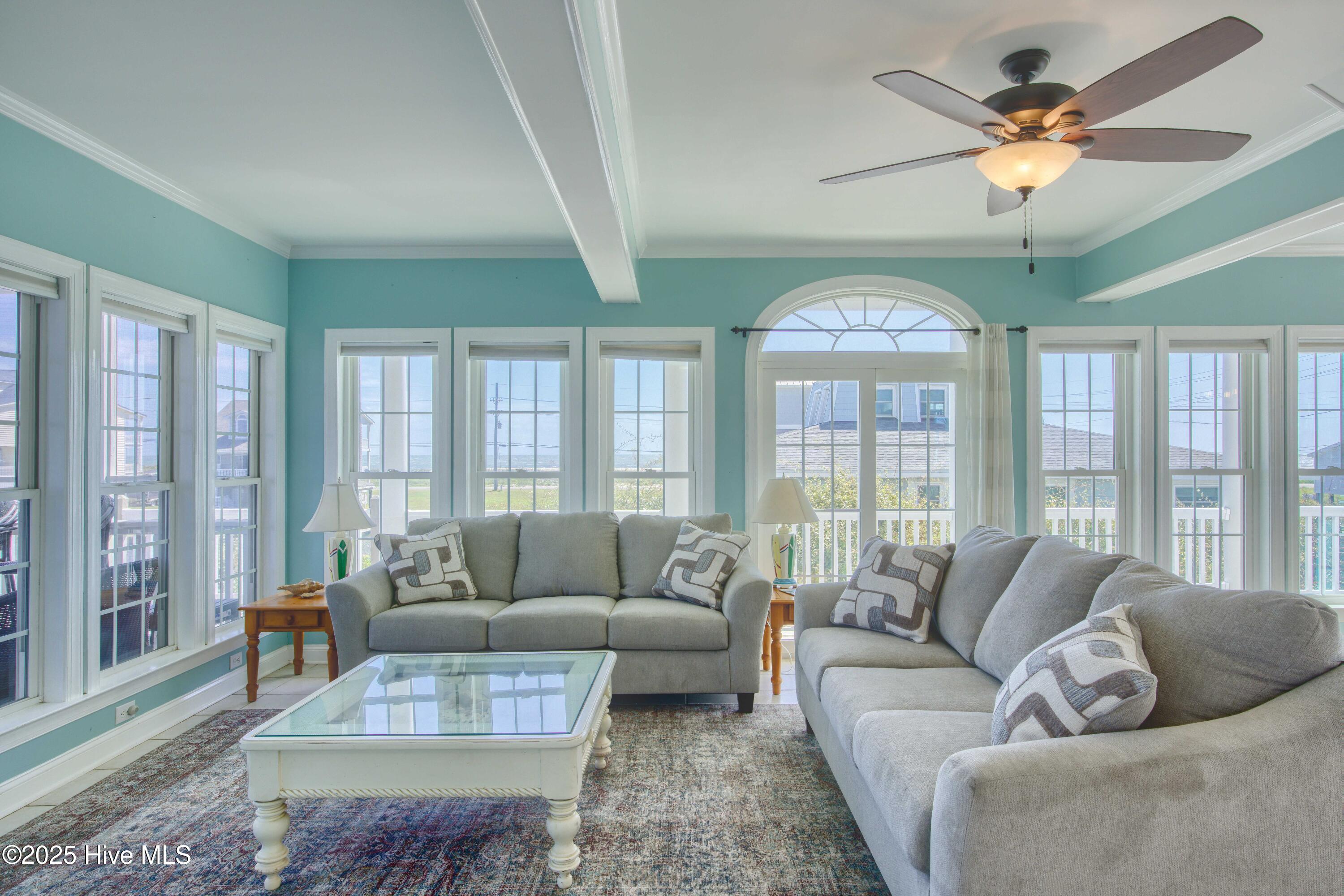 100510837 | Photo 26