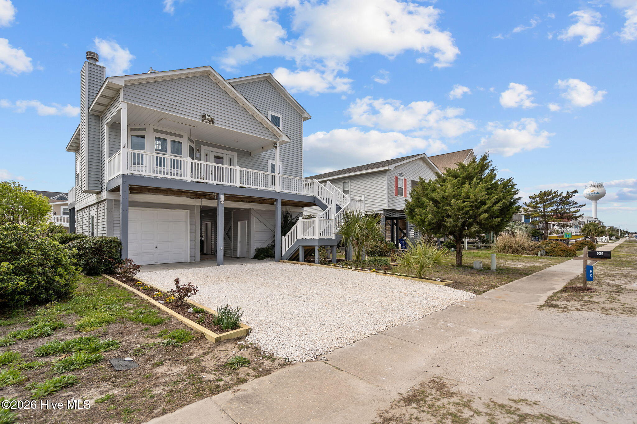 100562748 | Photo 72