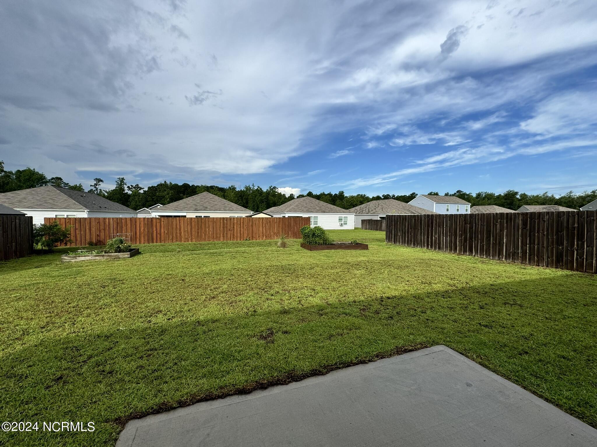 100565970 | Photo 12