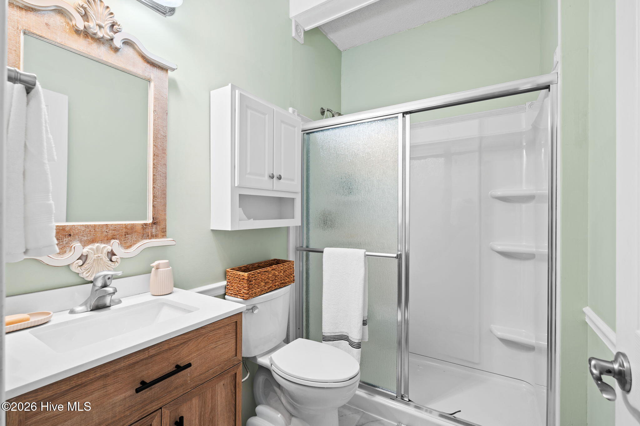 100570375 | Photo 21