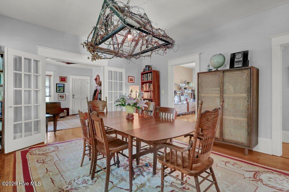 100566675 | Photo 13